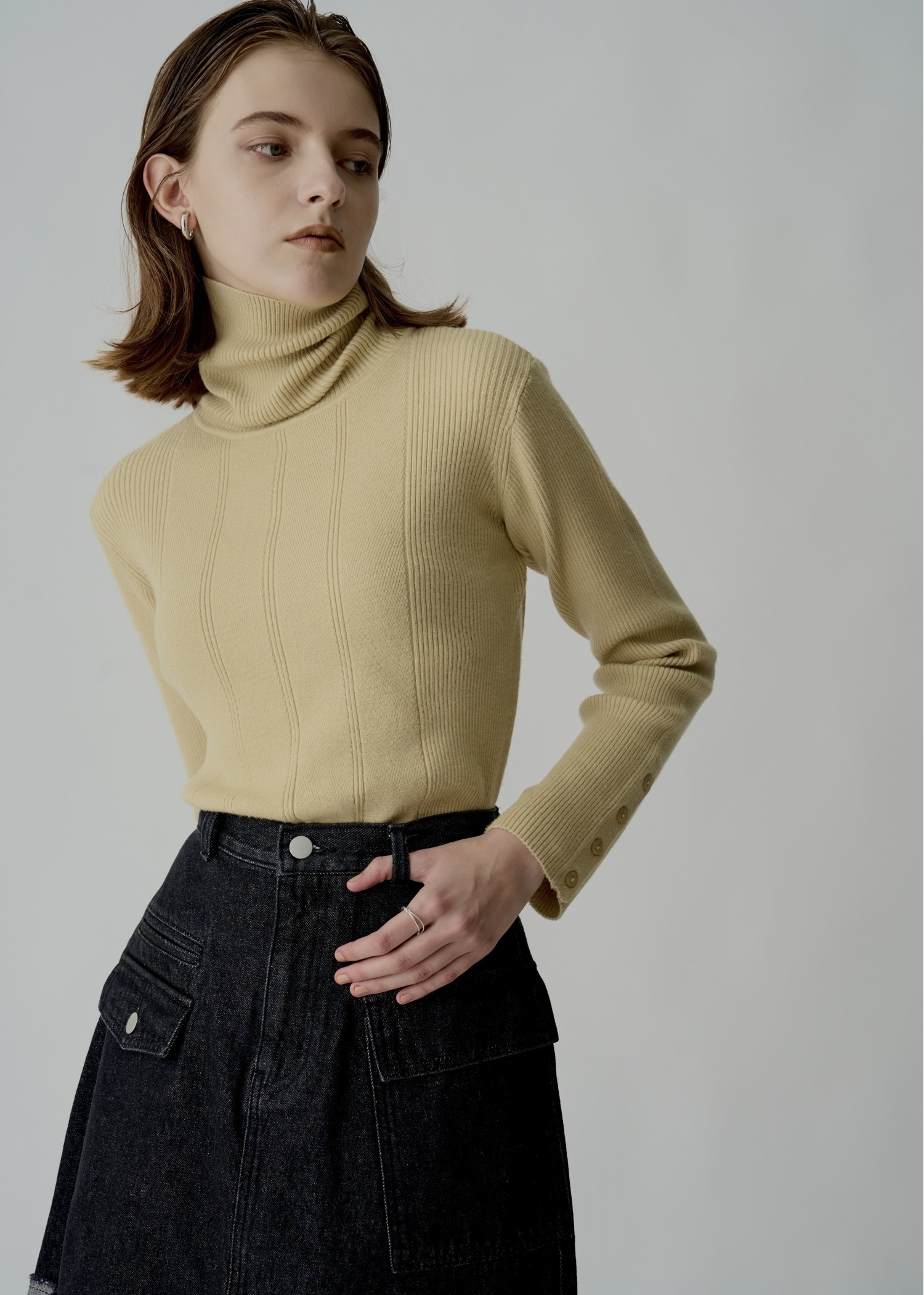 arm button turtle rib knit