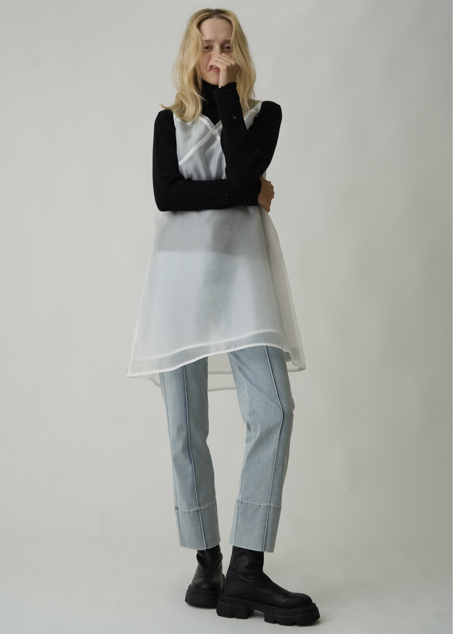 arm button turtle rib knit