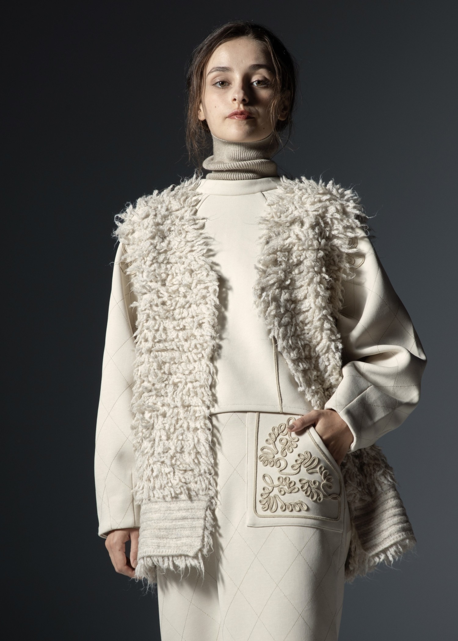 long loop reversible knit vest