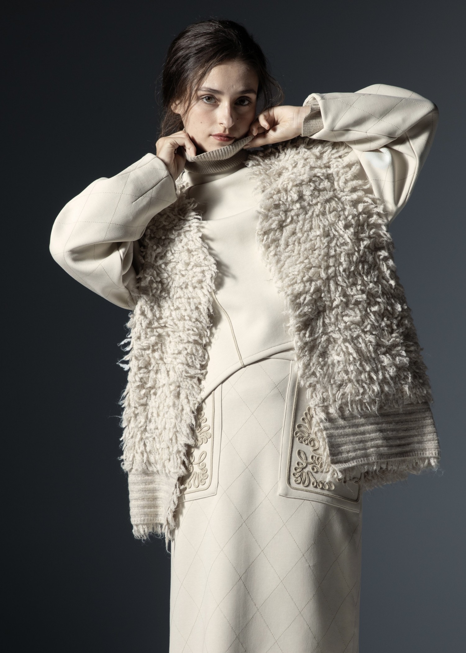 long loop reversible knit vest