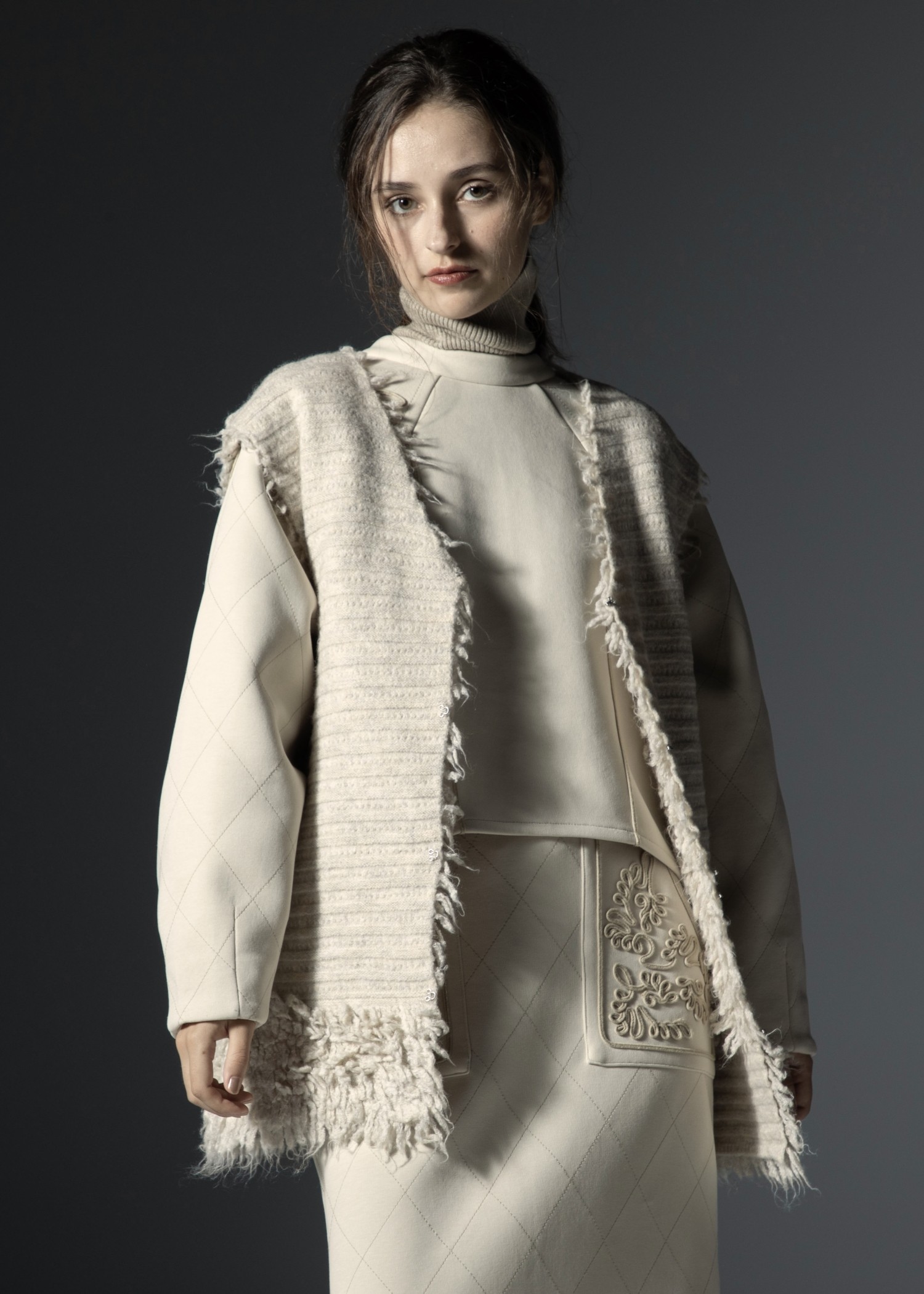 long loop reversible knit vest