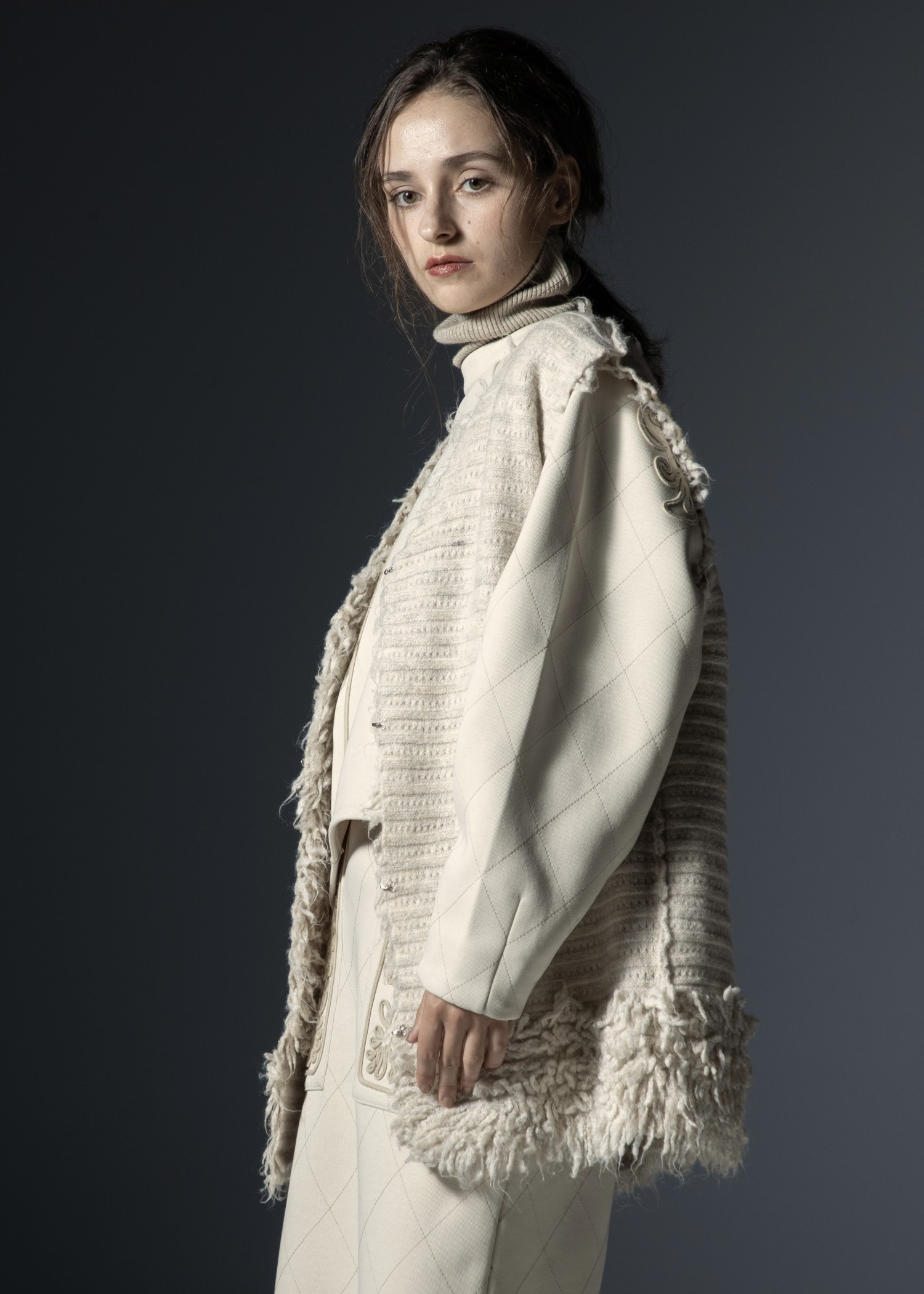 long loop reversible knit vest