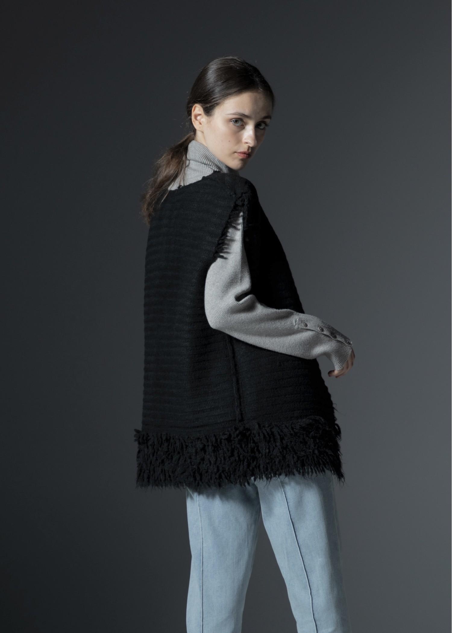 long loop reversible knit vest