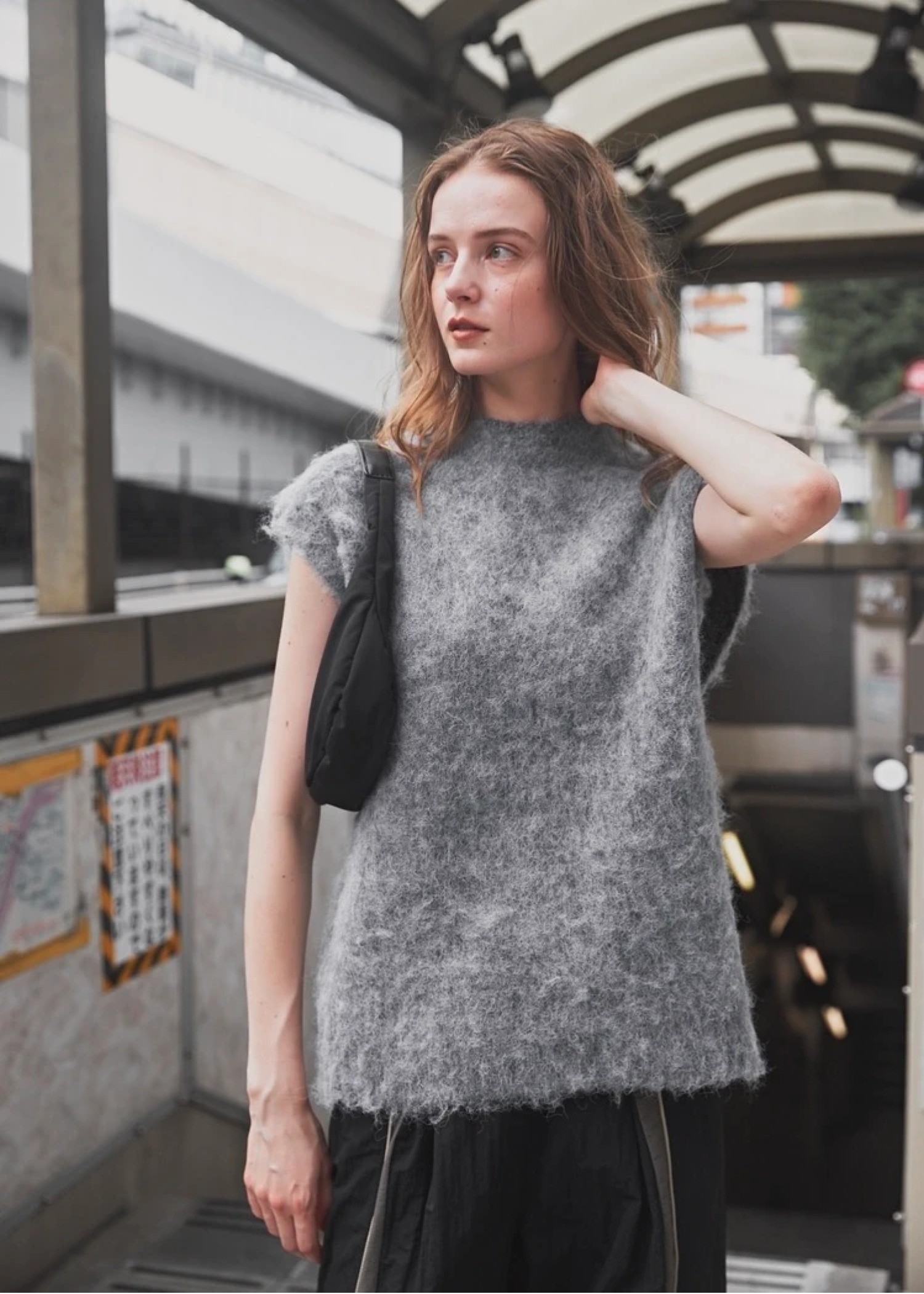 brushed shaggy over size knit vest