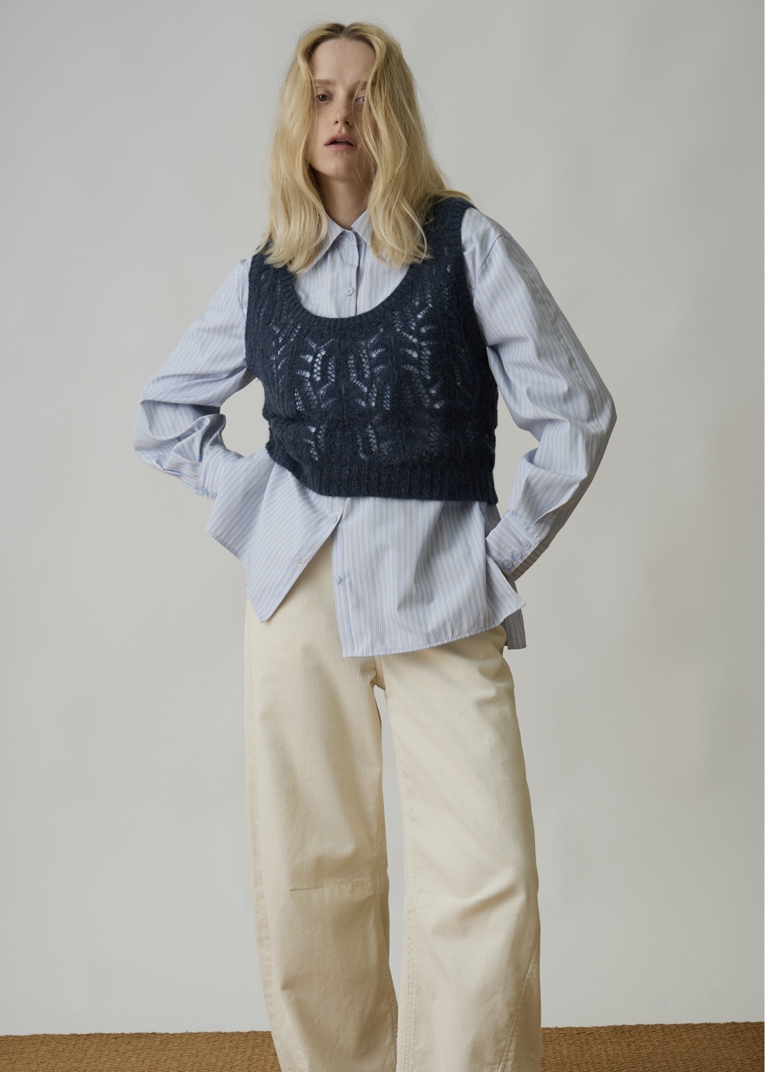 round neck sheer crochet knit tank