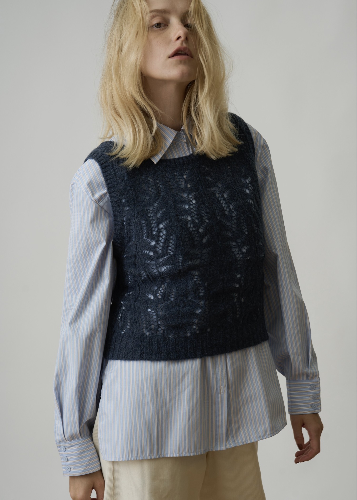 round neck sheer crochet knit tank