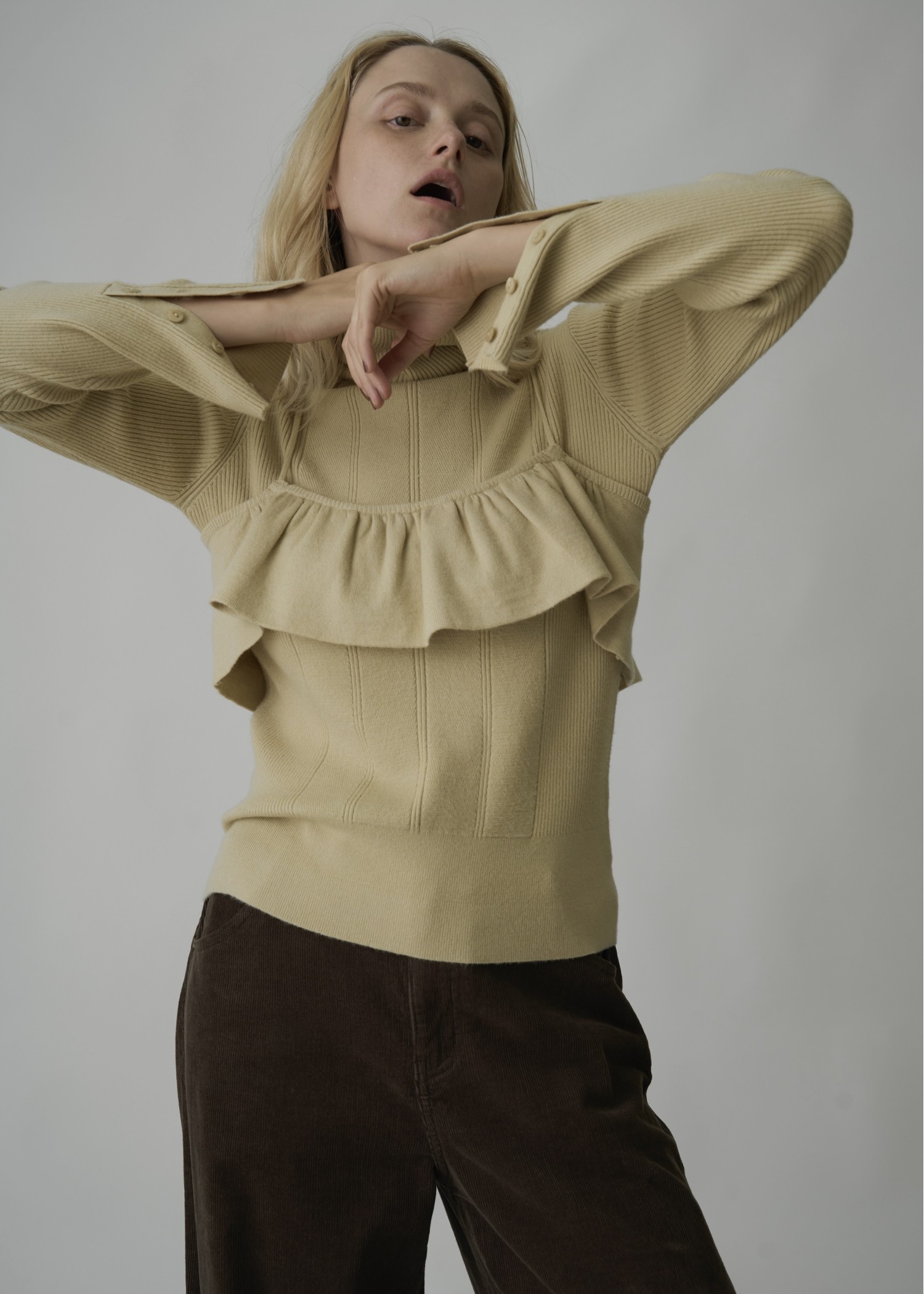 gather flare cropped knit cami