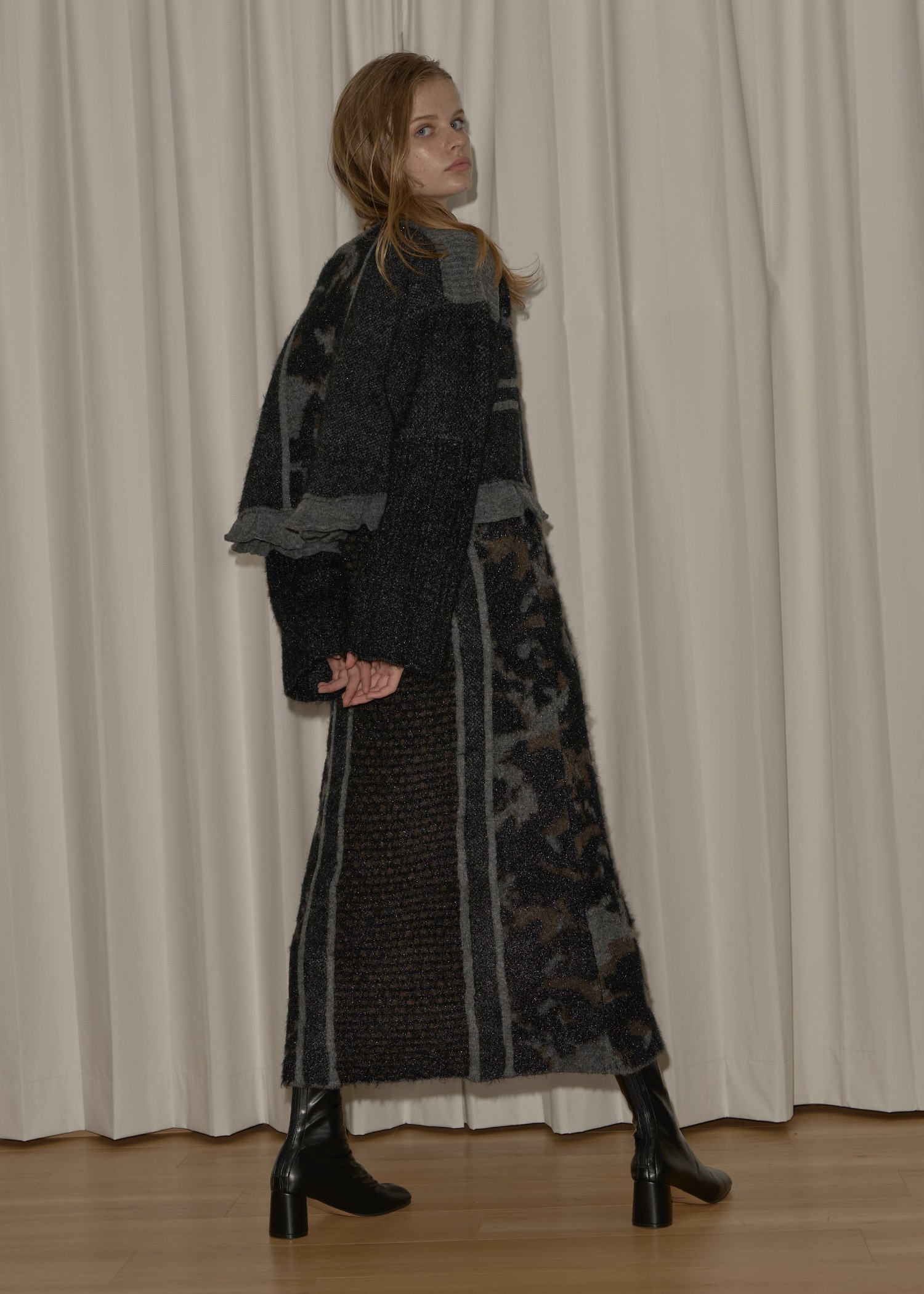 knit at random shaggy geome pattern OP