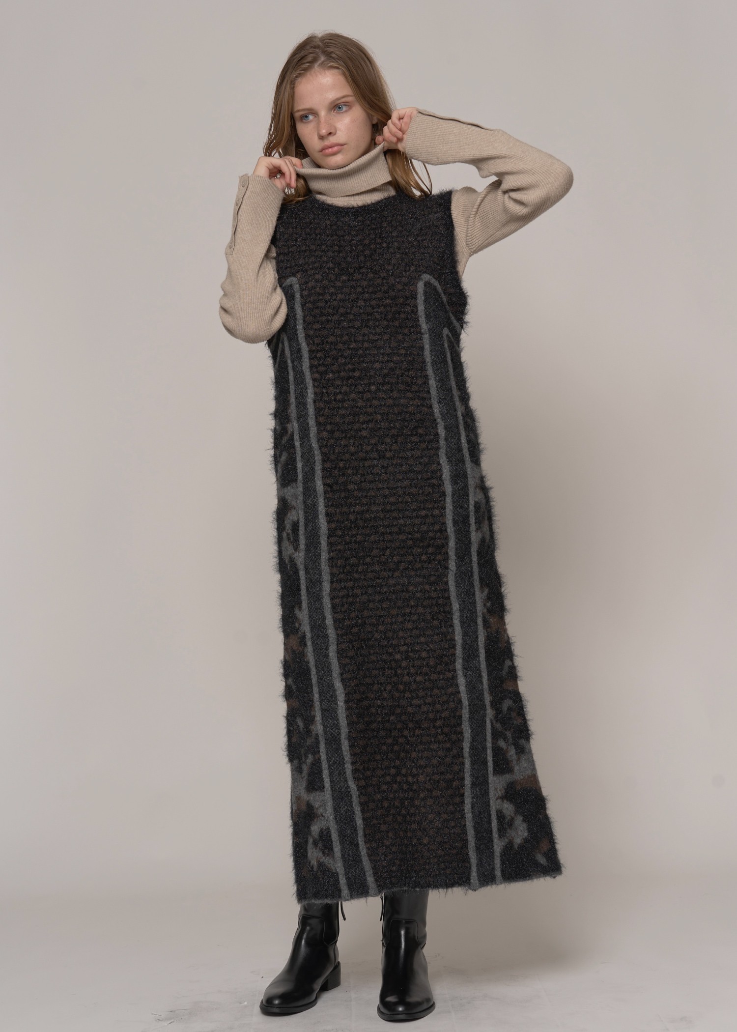 knit at random shaggy geome pattern OP