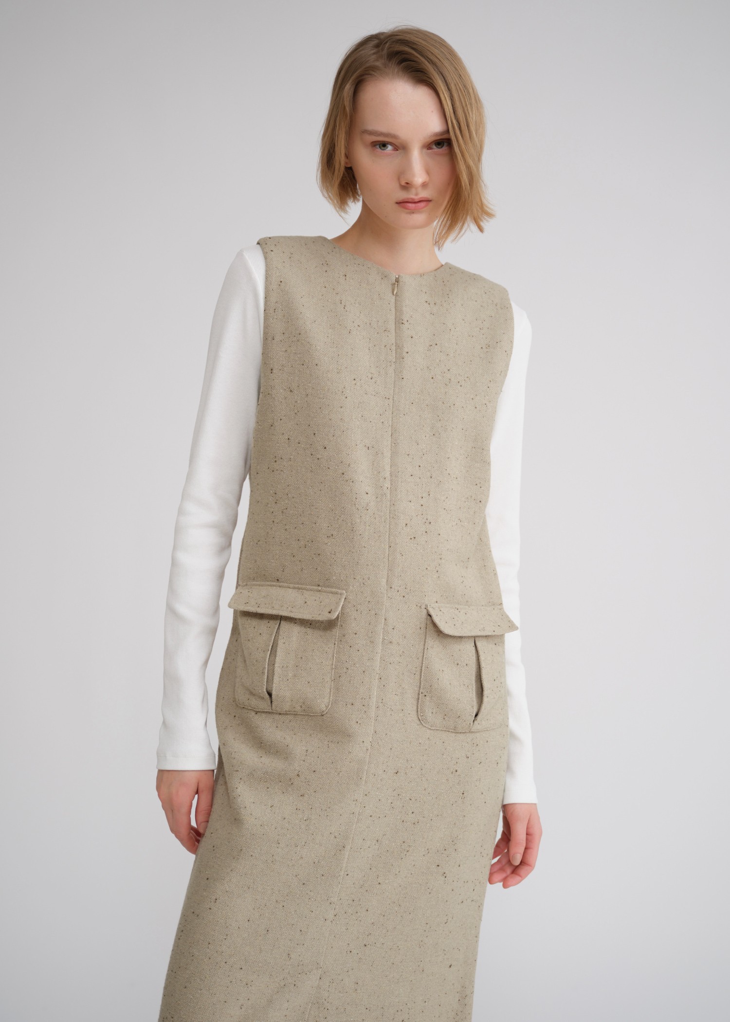 mix tweed no sleeve deep square neck OP