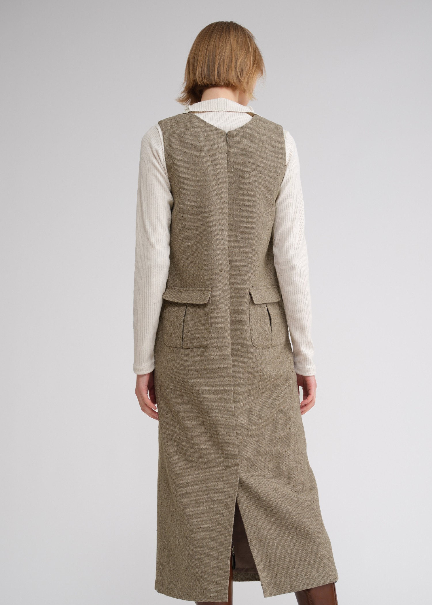 mix tweed no sleeve deep square neck OP