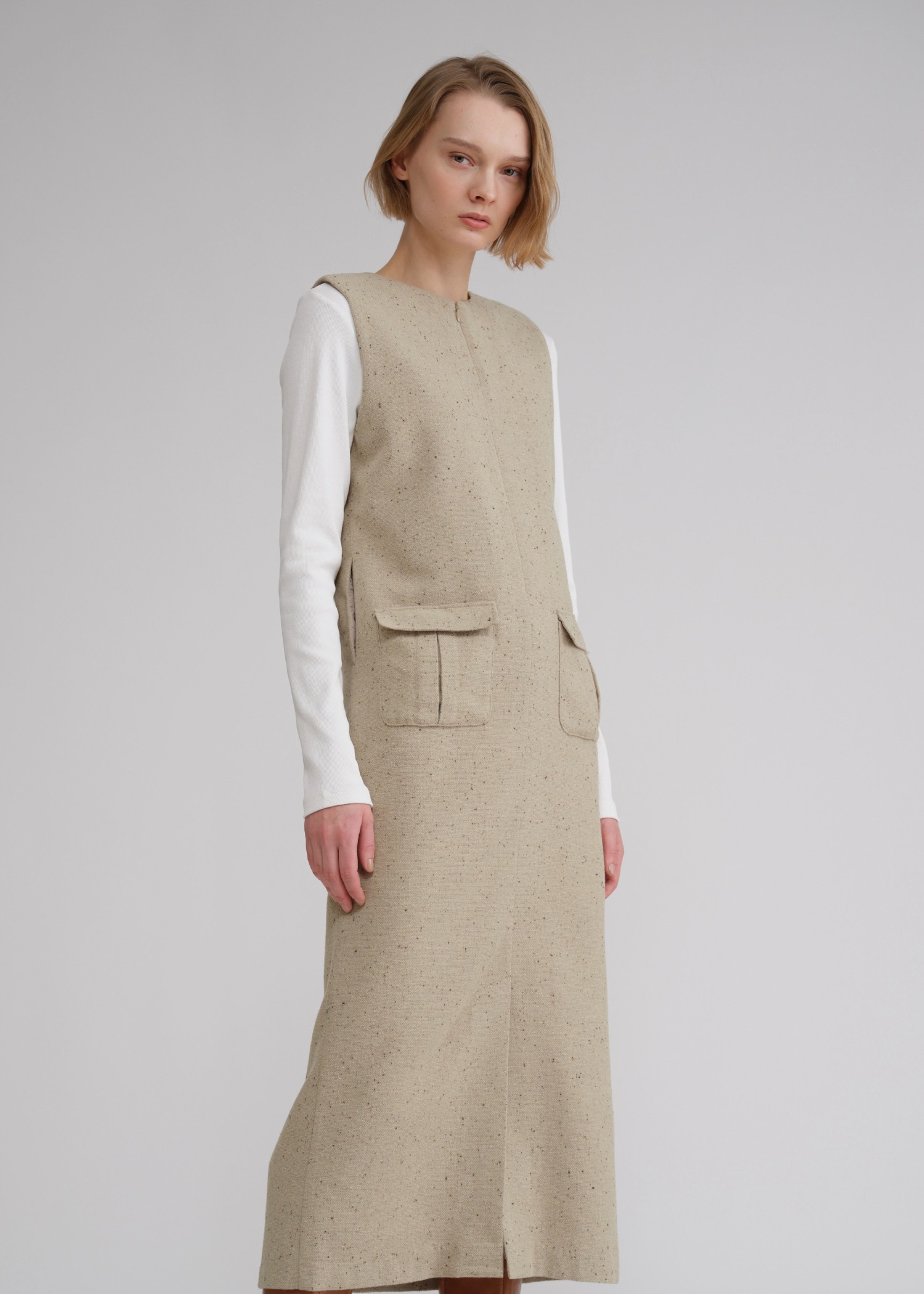 mix tweed no sleeve deep square neck OP