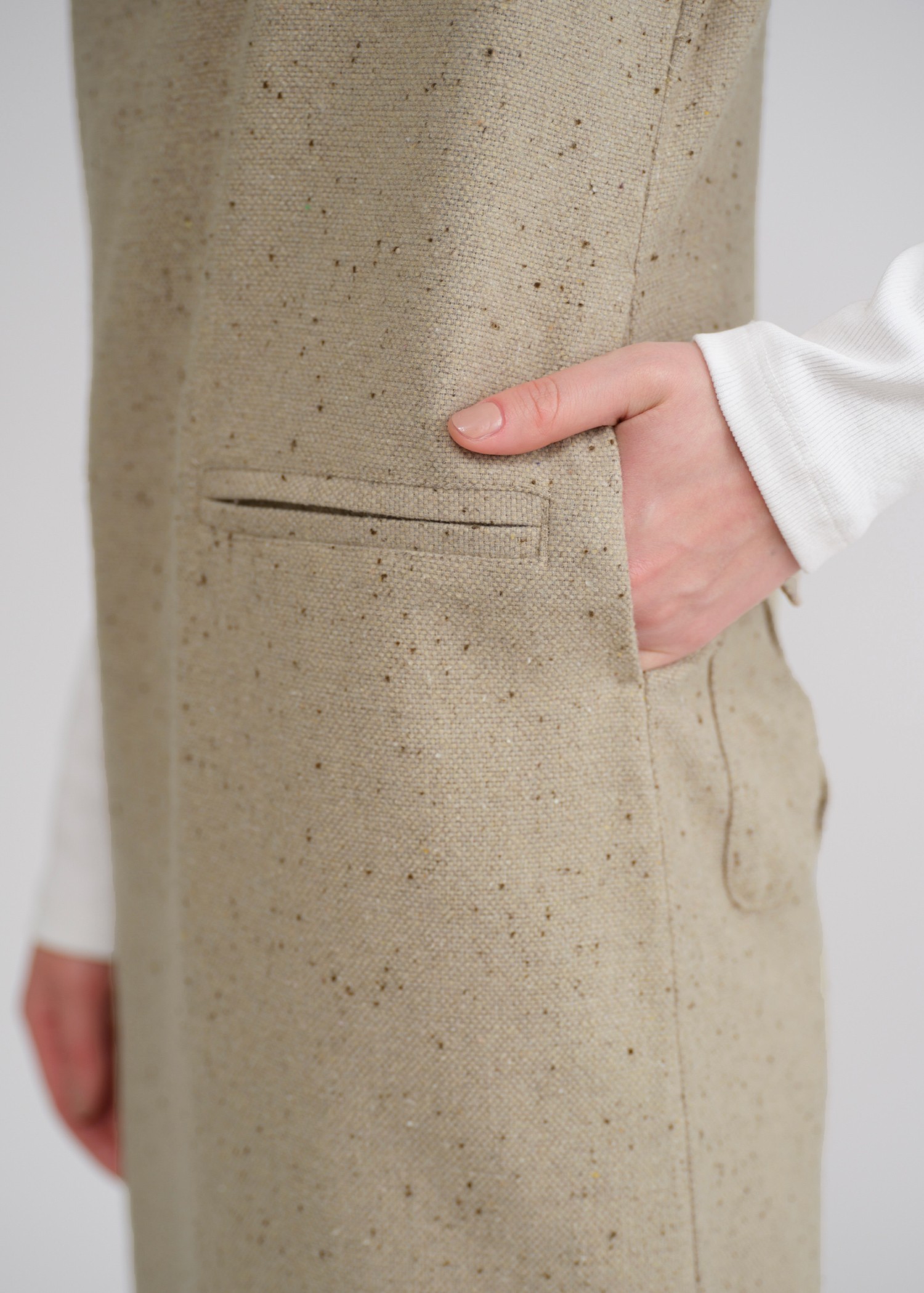 mix tweed no sleeve deep square neck OP