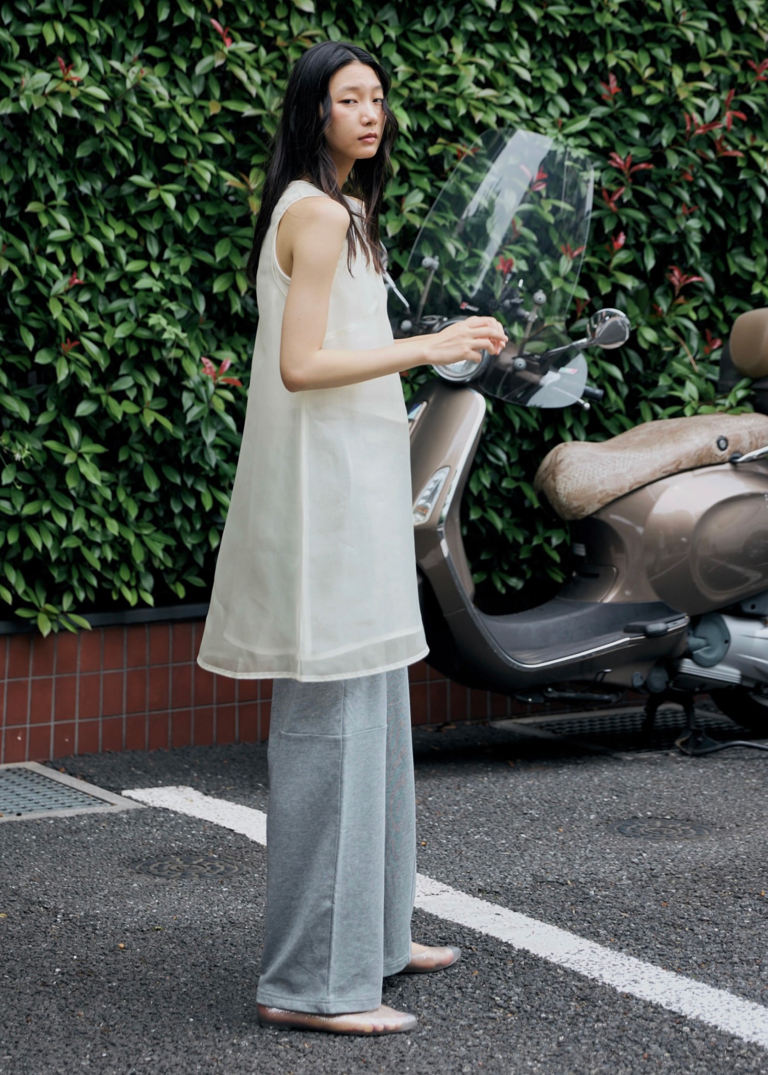 sheer layered no sleeve OP