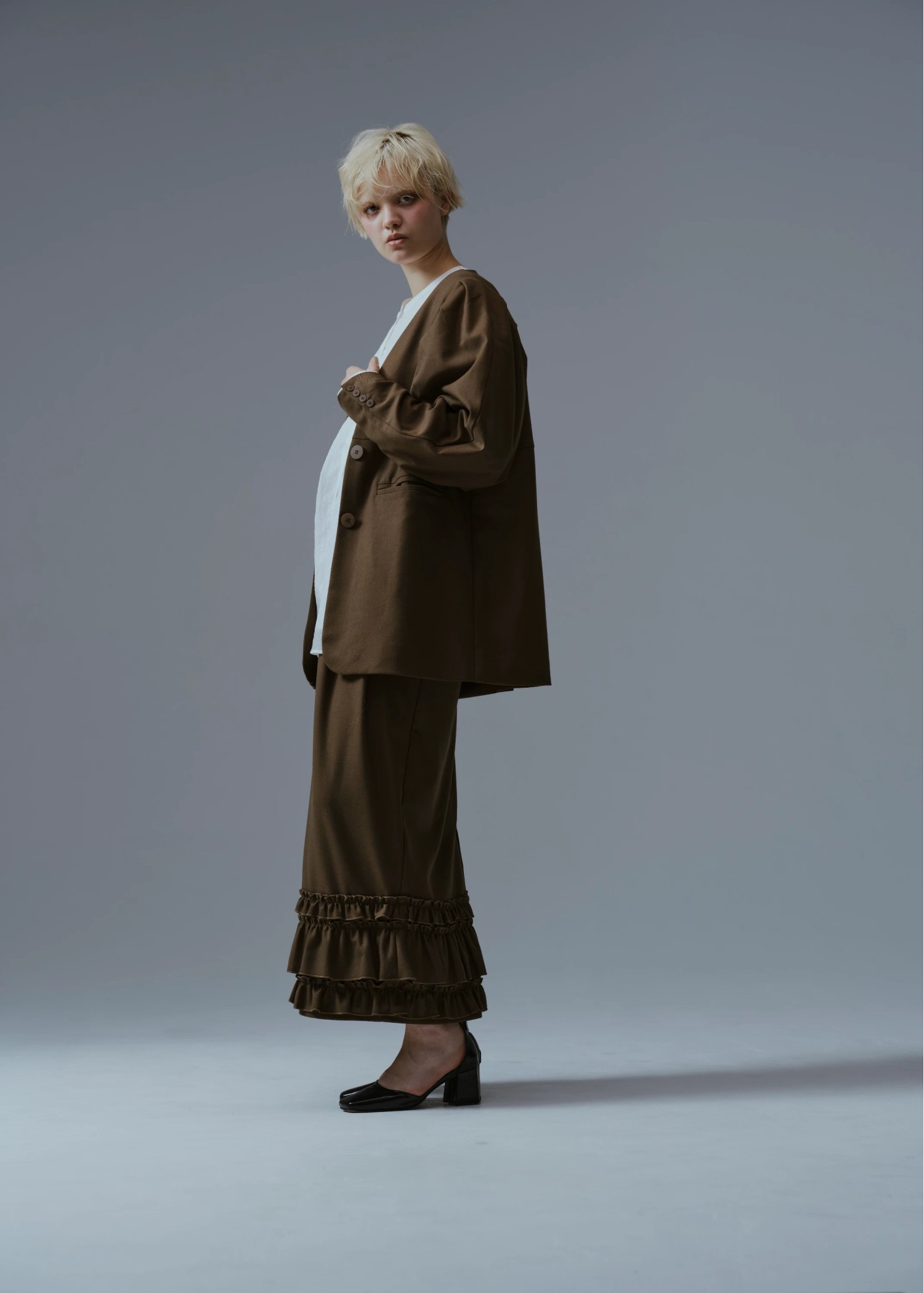 volume tuck sleeve no collar JK