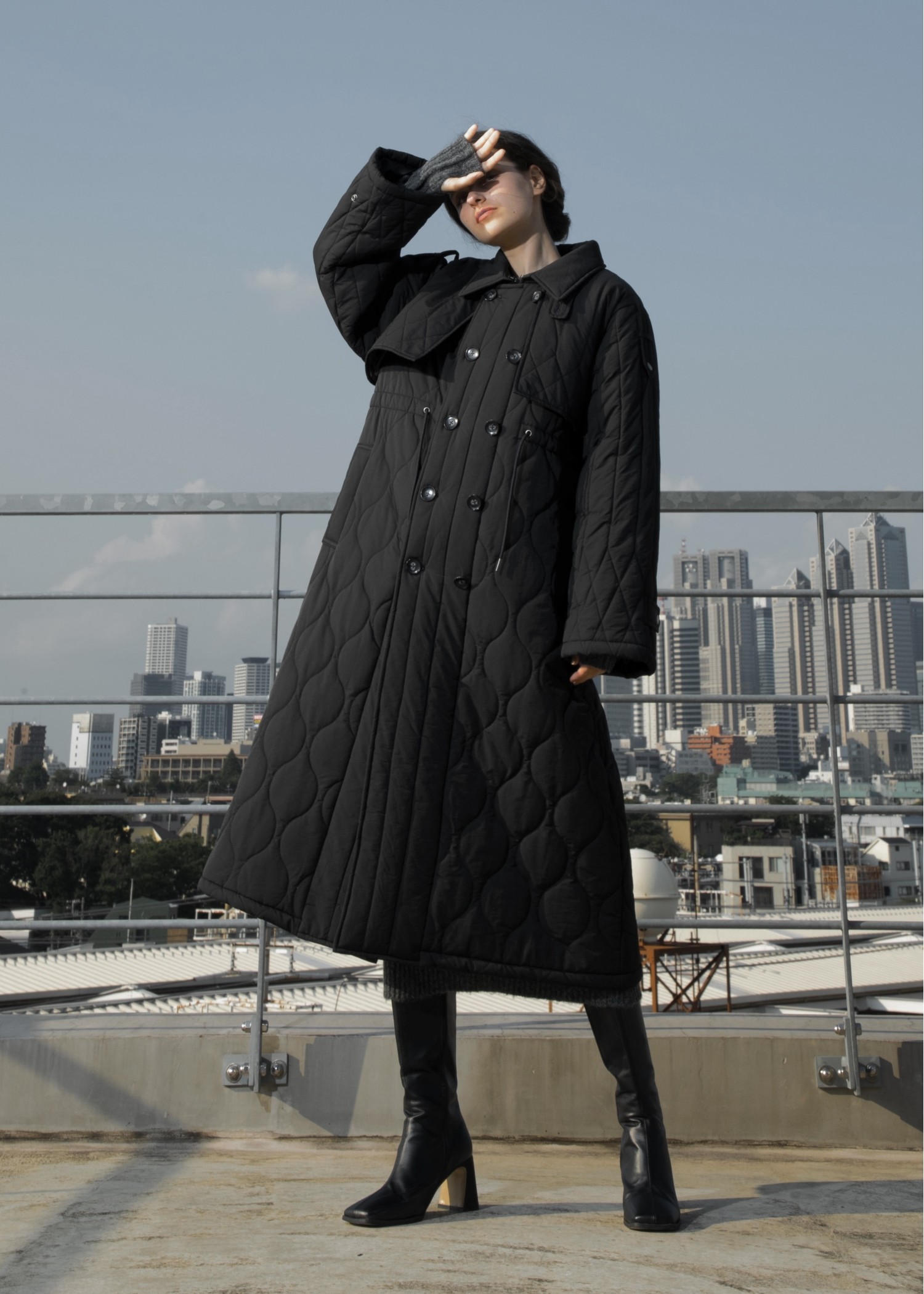 traverse quilting trench detail coat