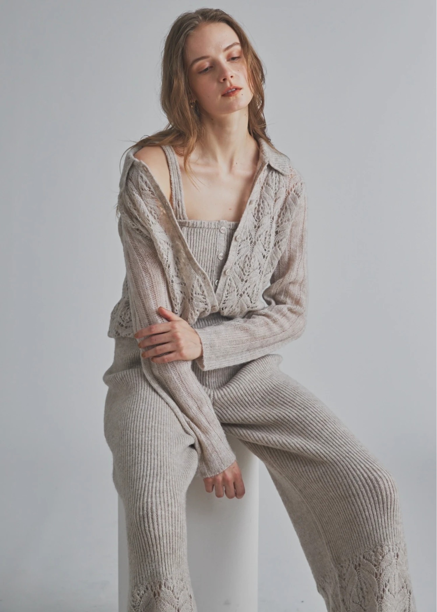 switching hem sheer crochet knit PT