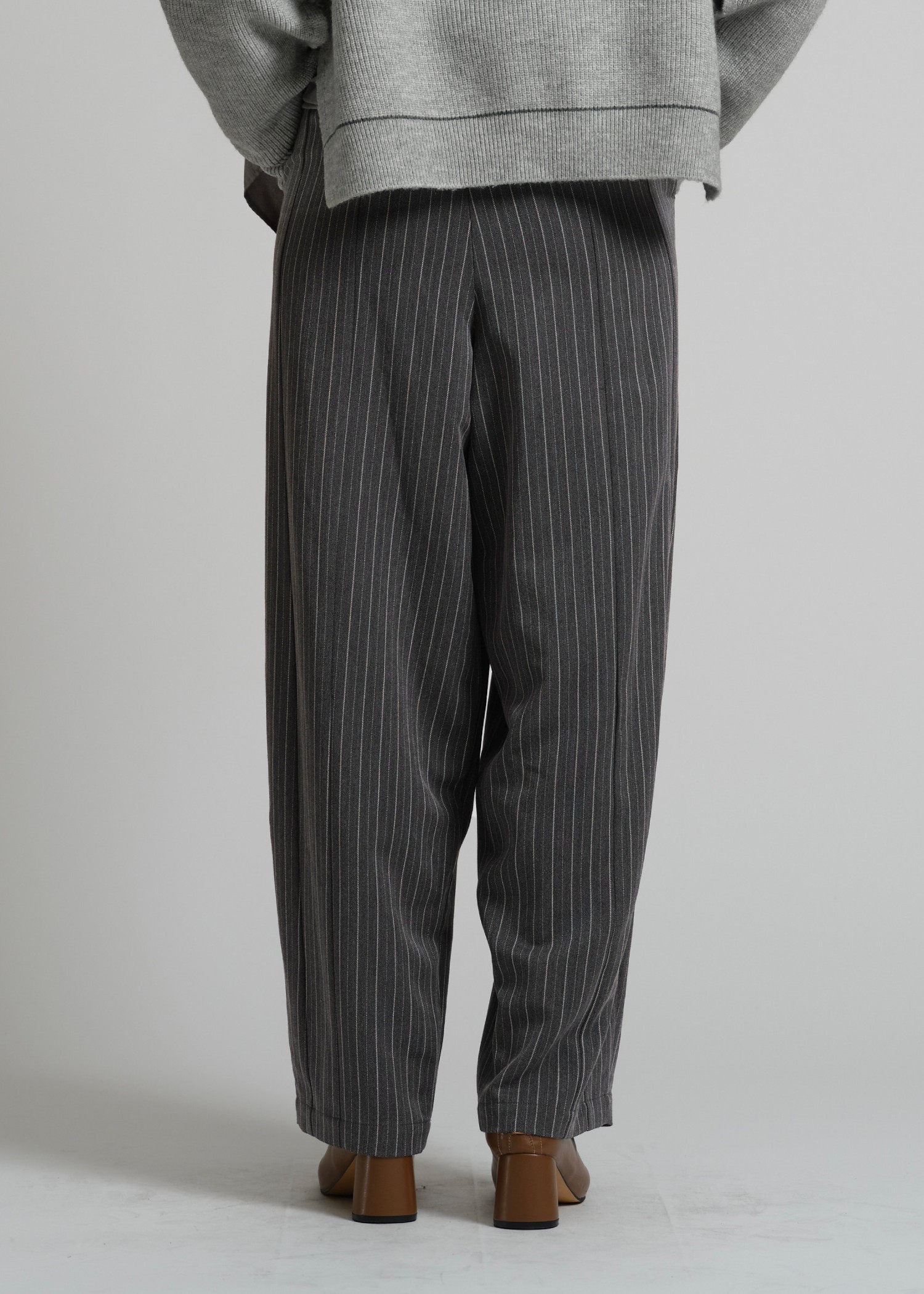 tuck wide panel stripe PT