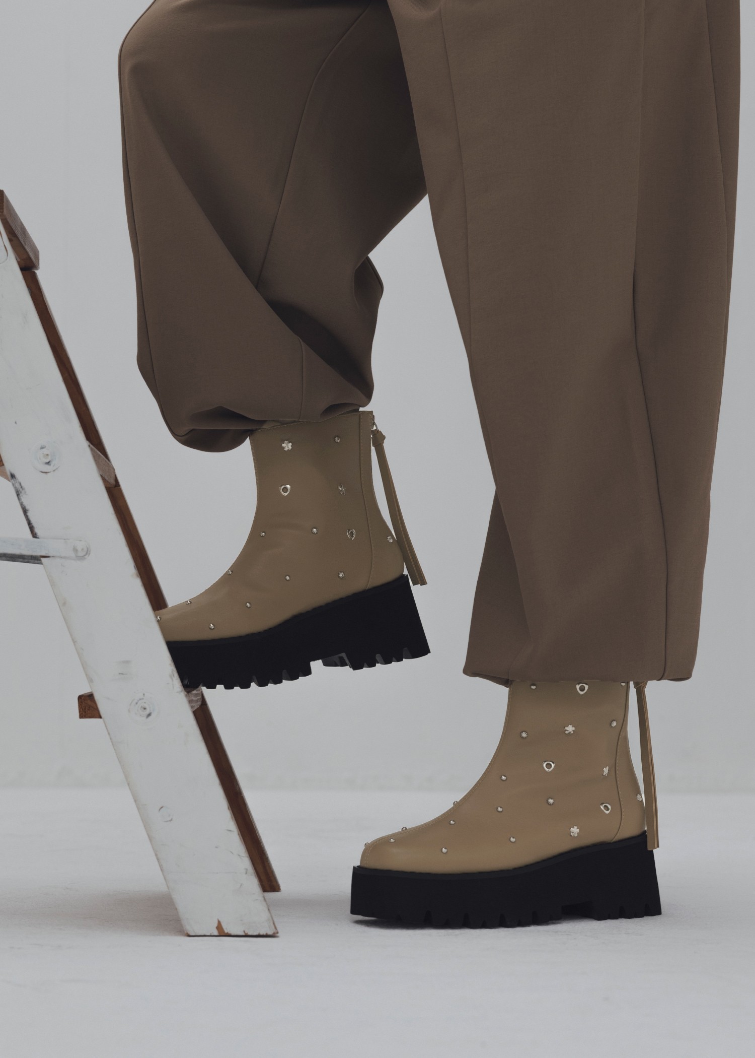 random studs short dad boots