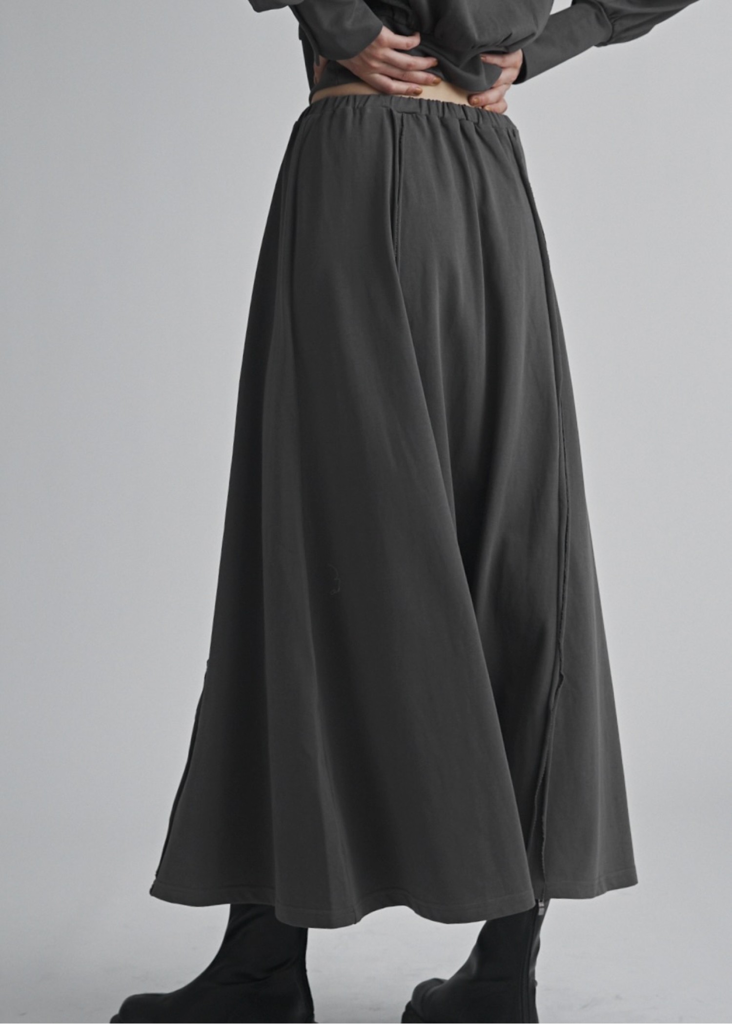 panel seam flare cut and sew SK