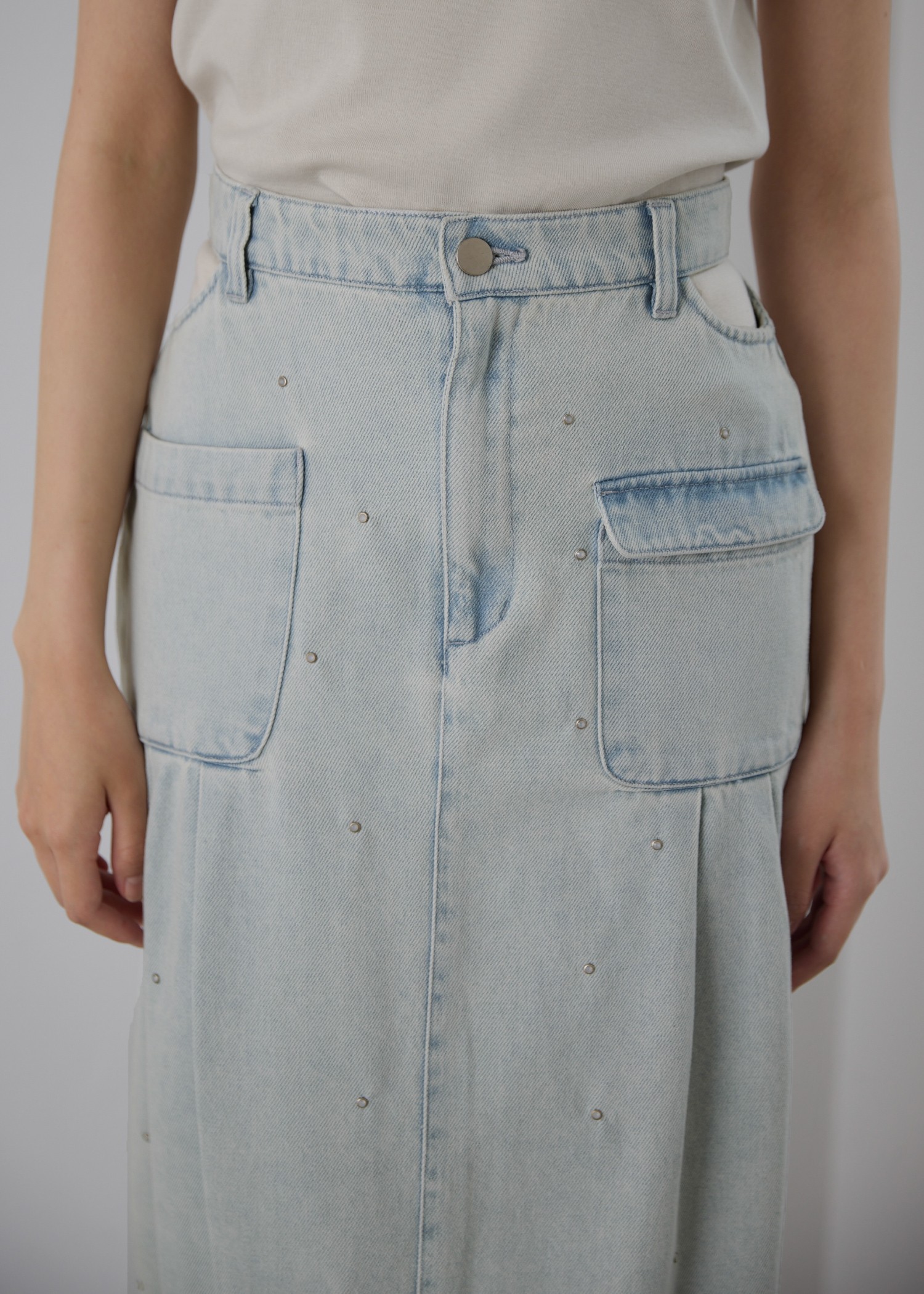 hollow out bijou tuck denim tight SK