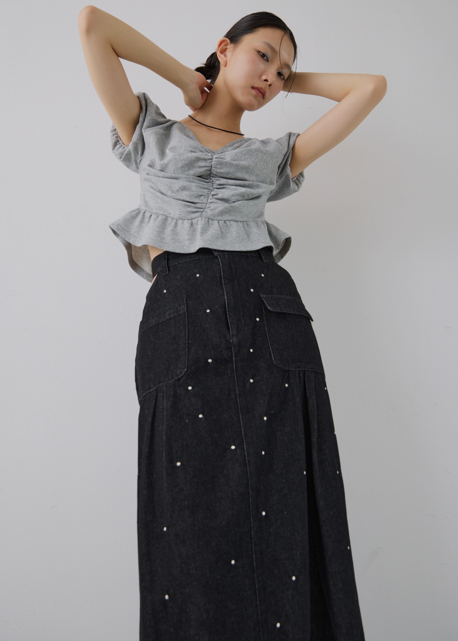 hollow out bijou tuck denim tight SK