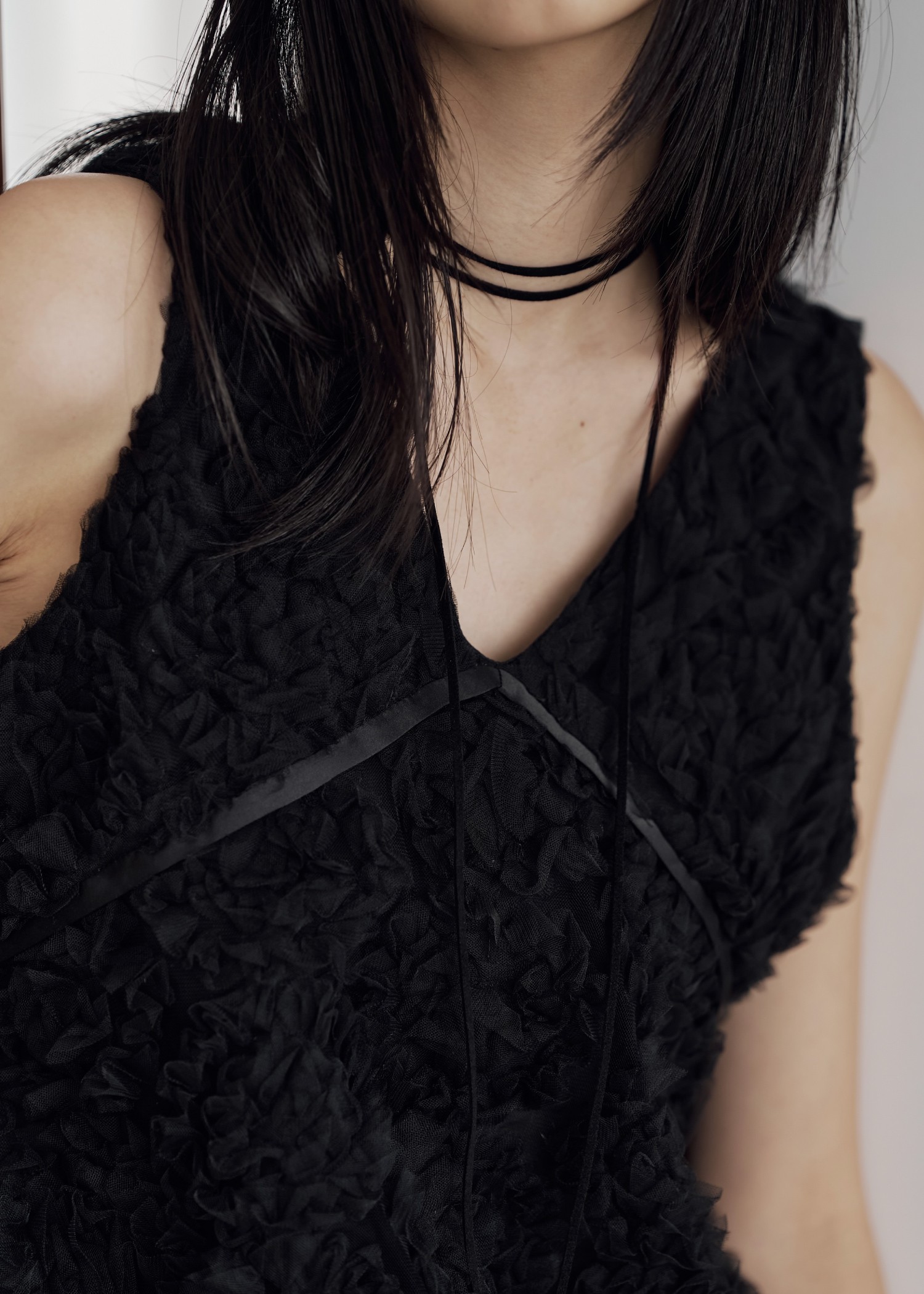 suede narrow choker