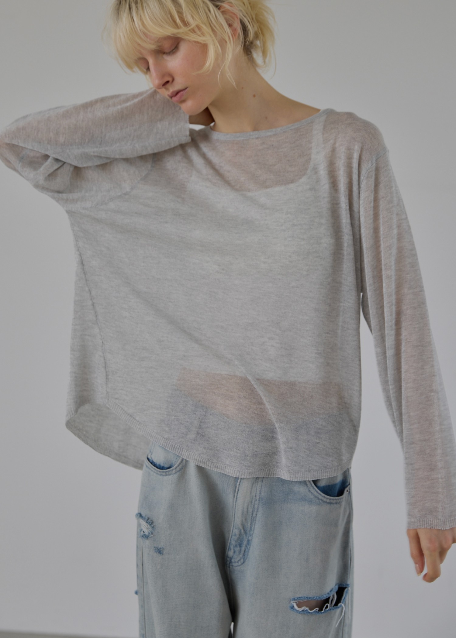 loose sheer neat design knit