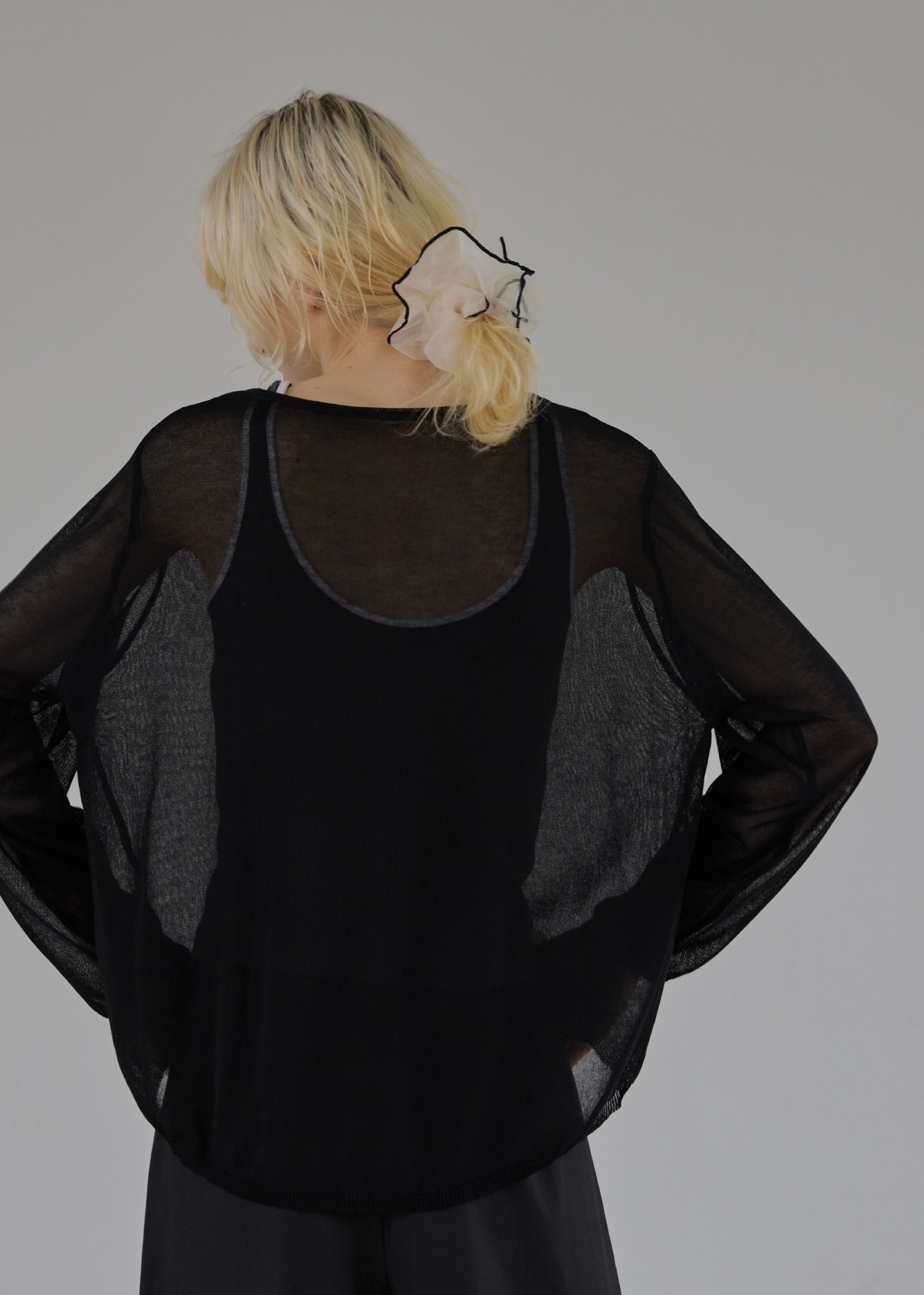 loose sheer neat design knit