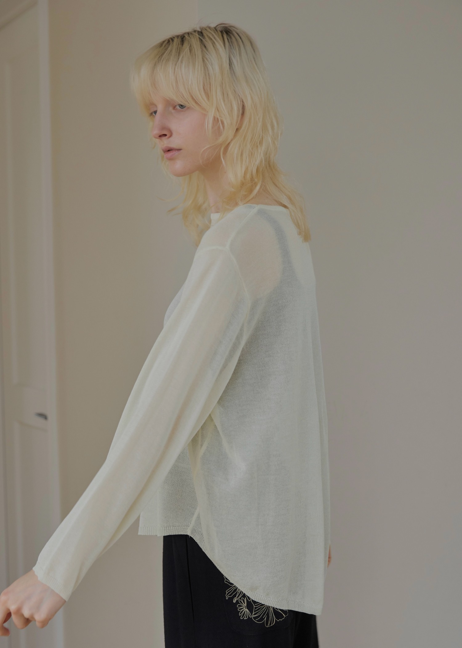 loose sheer neat design knit