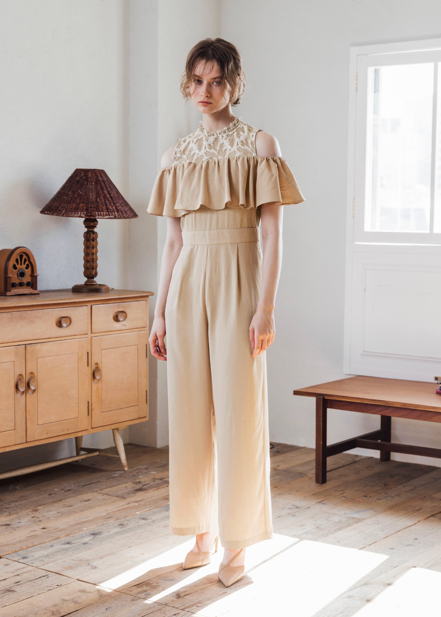 lace switching frill off shoulder all-in-one