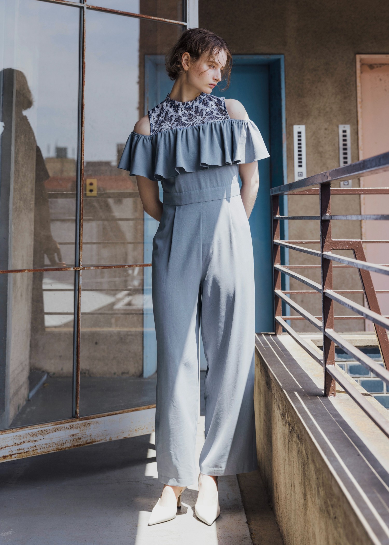 lace switching frill off shoulder all-in-one