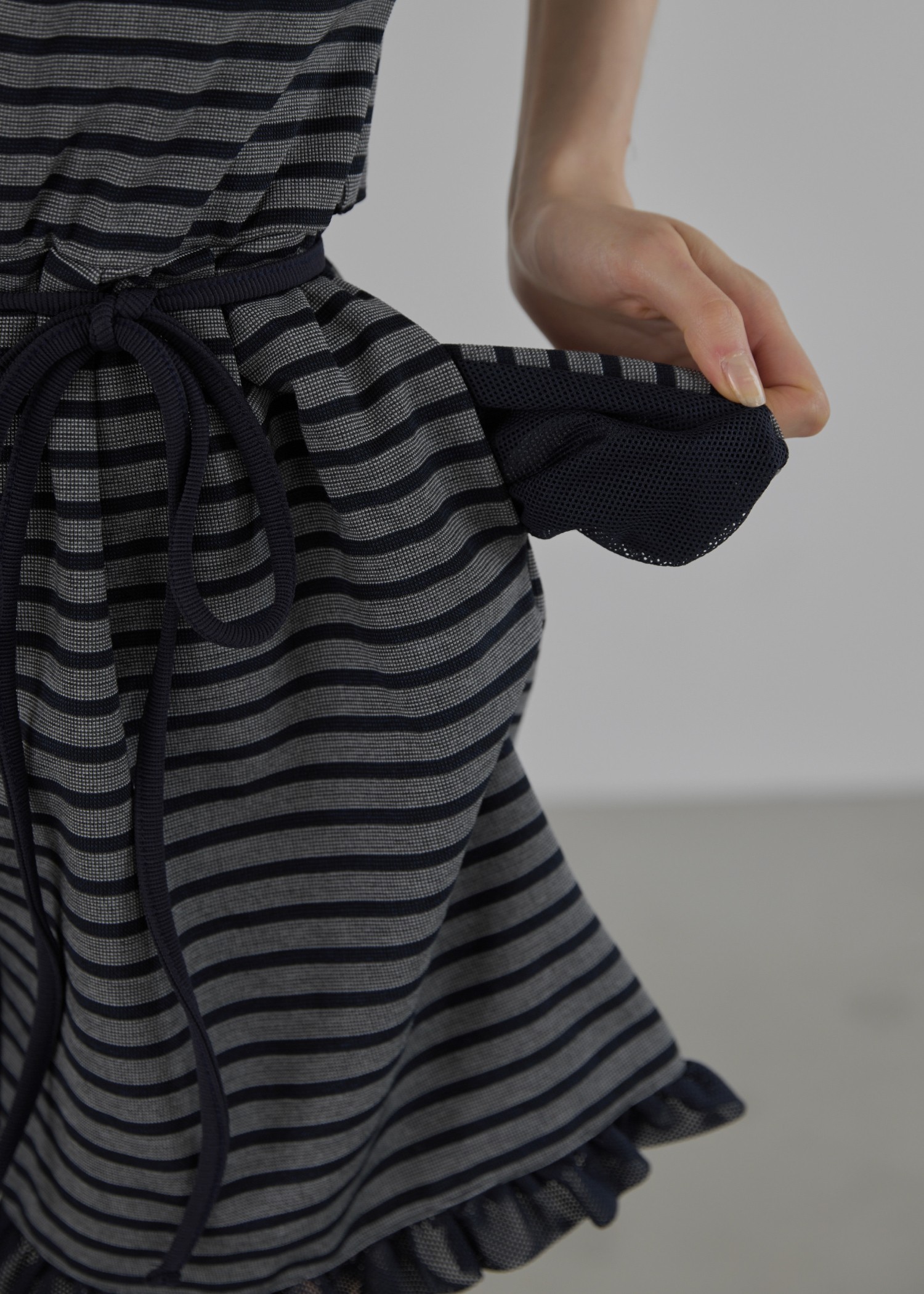 mesh frill sleeve cachecoeur combinaison