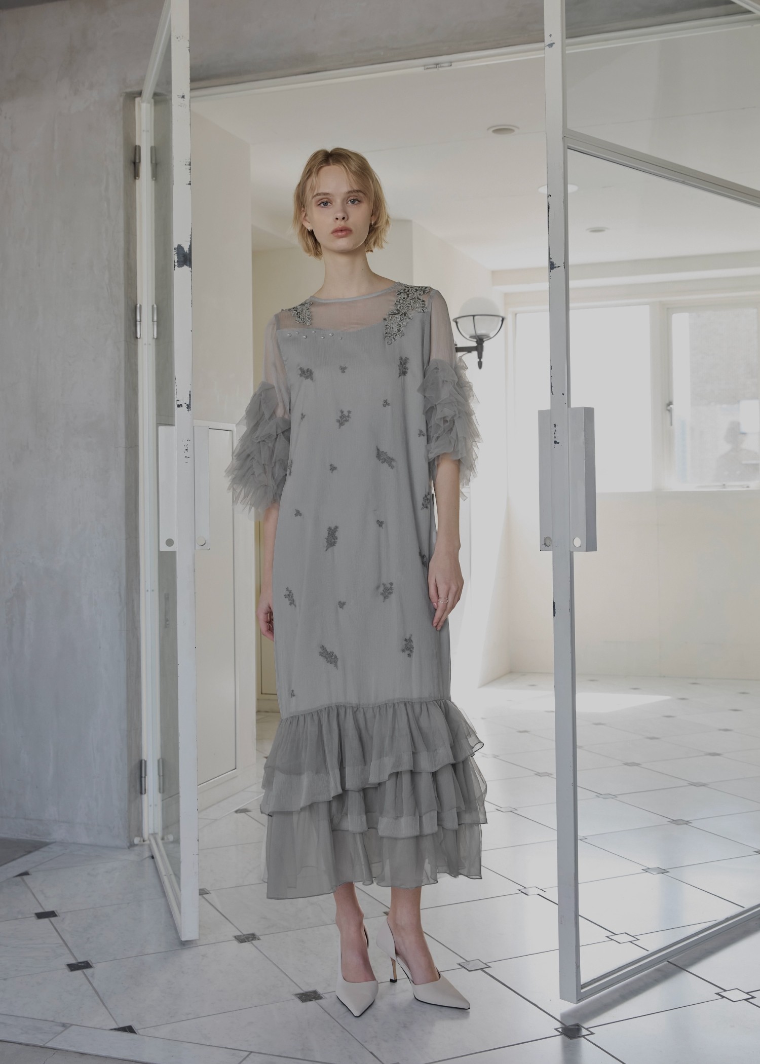 hem tiered volume sleeve embroidery OP