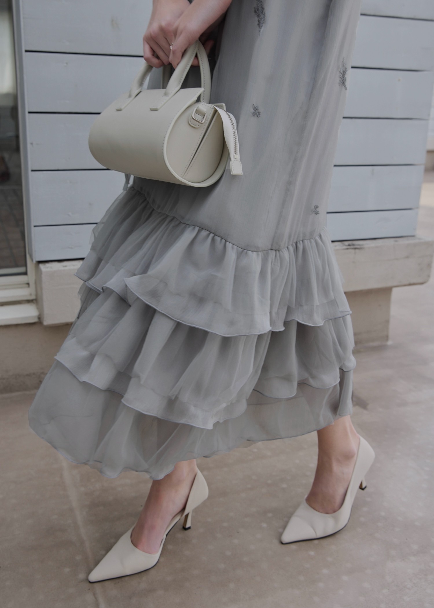 hem tiered volume sleeve embroidery OP