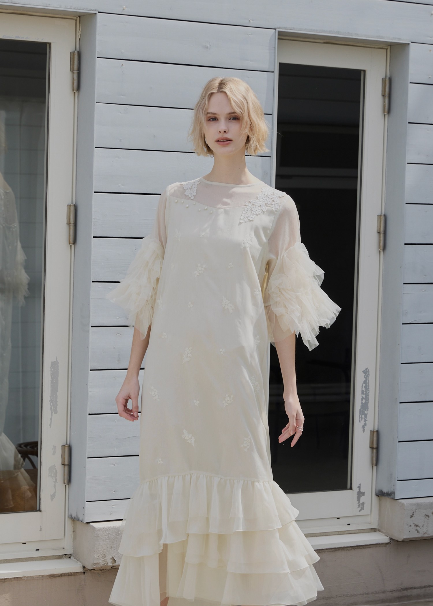 hem tiered volume sleeve embroidery OP