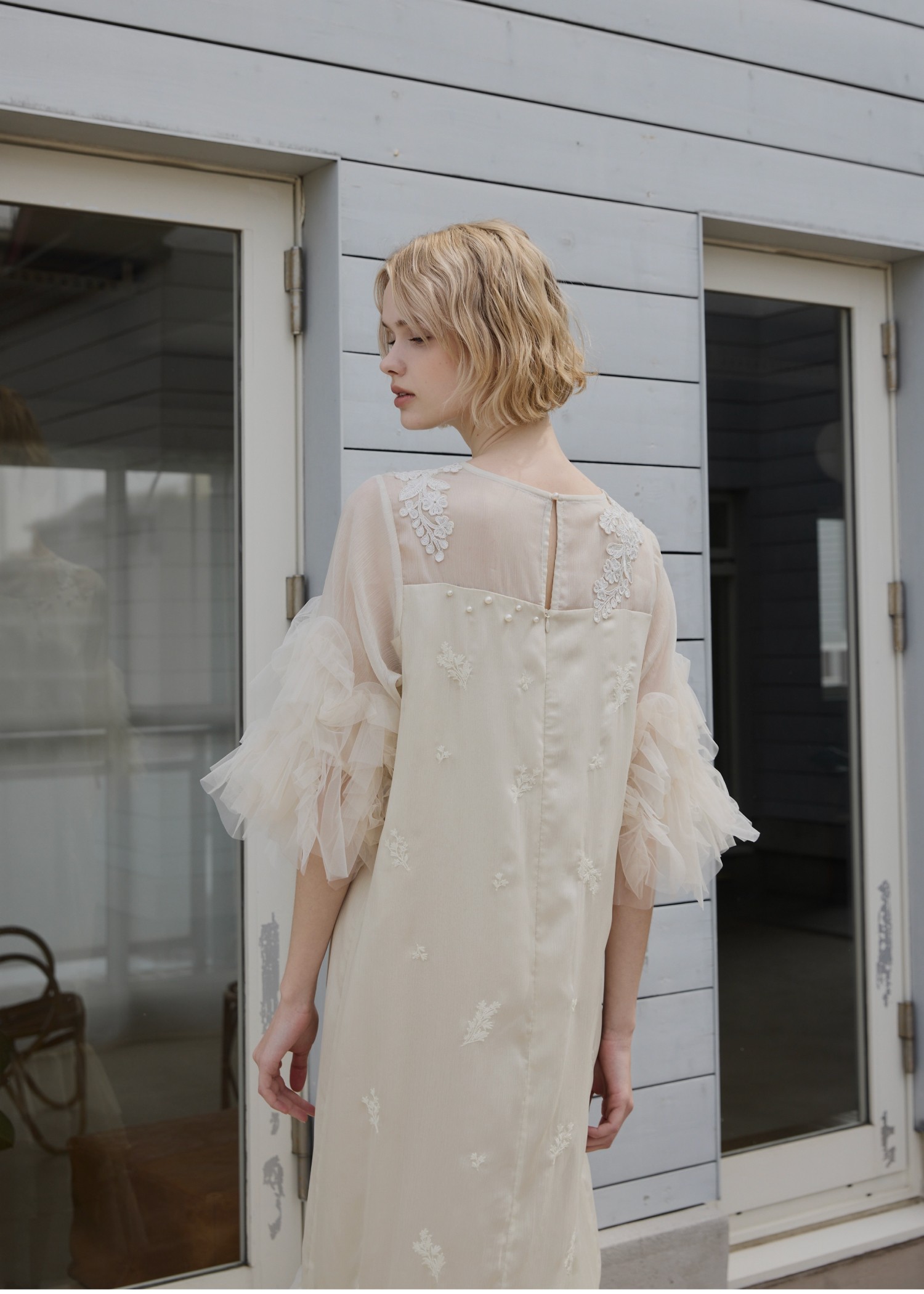 hem tiered volume sleeve embroidery OP