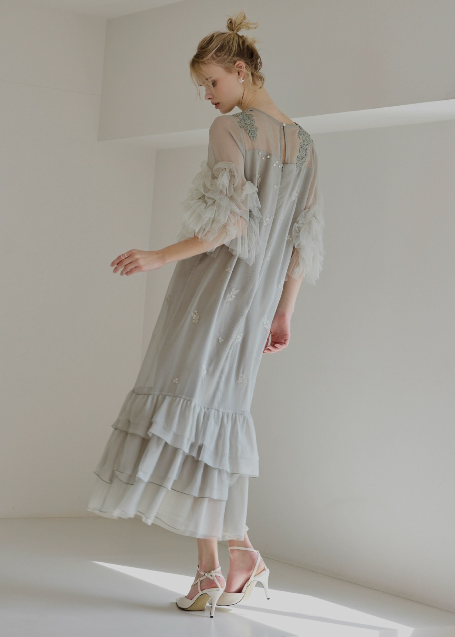 hem tiered volume sleeve embroidery OP