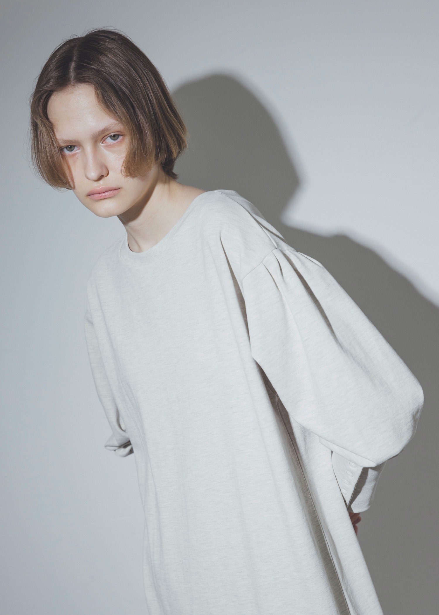 shirt detail long cuffs cut and sew OP