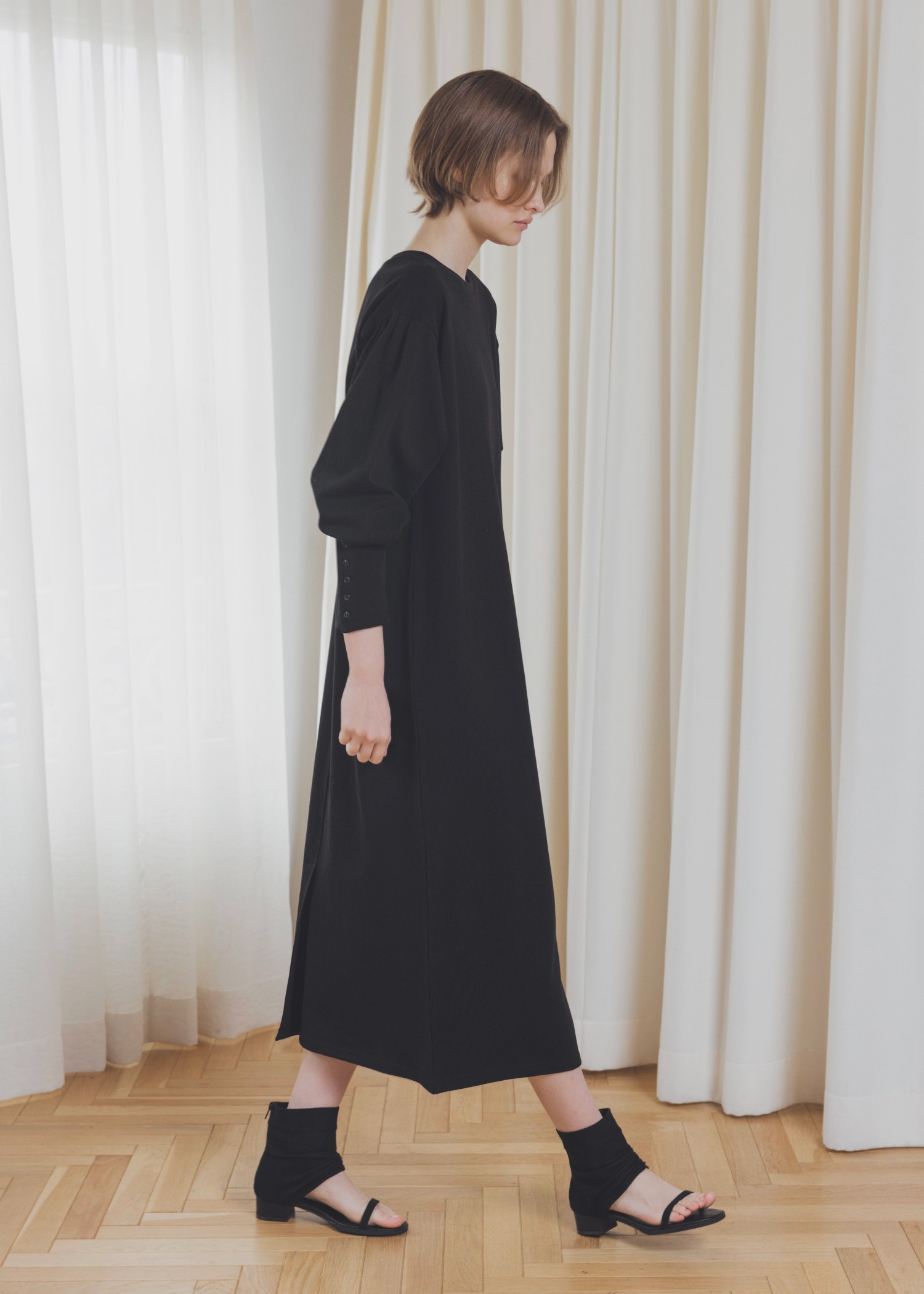 shirt detail long cuffs cut and sew OP