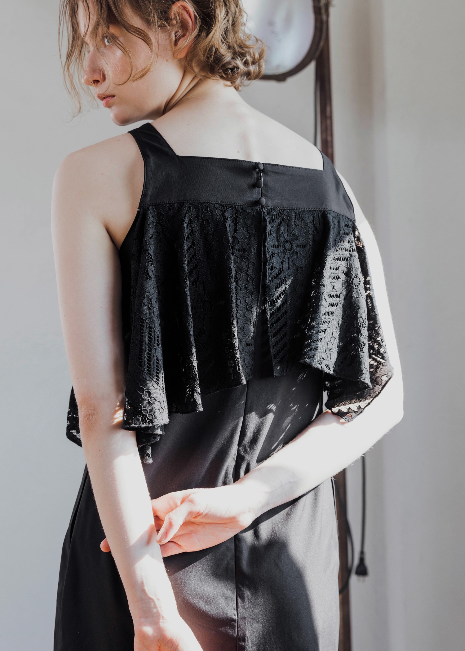 lace asymmetry frill cocoon OP