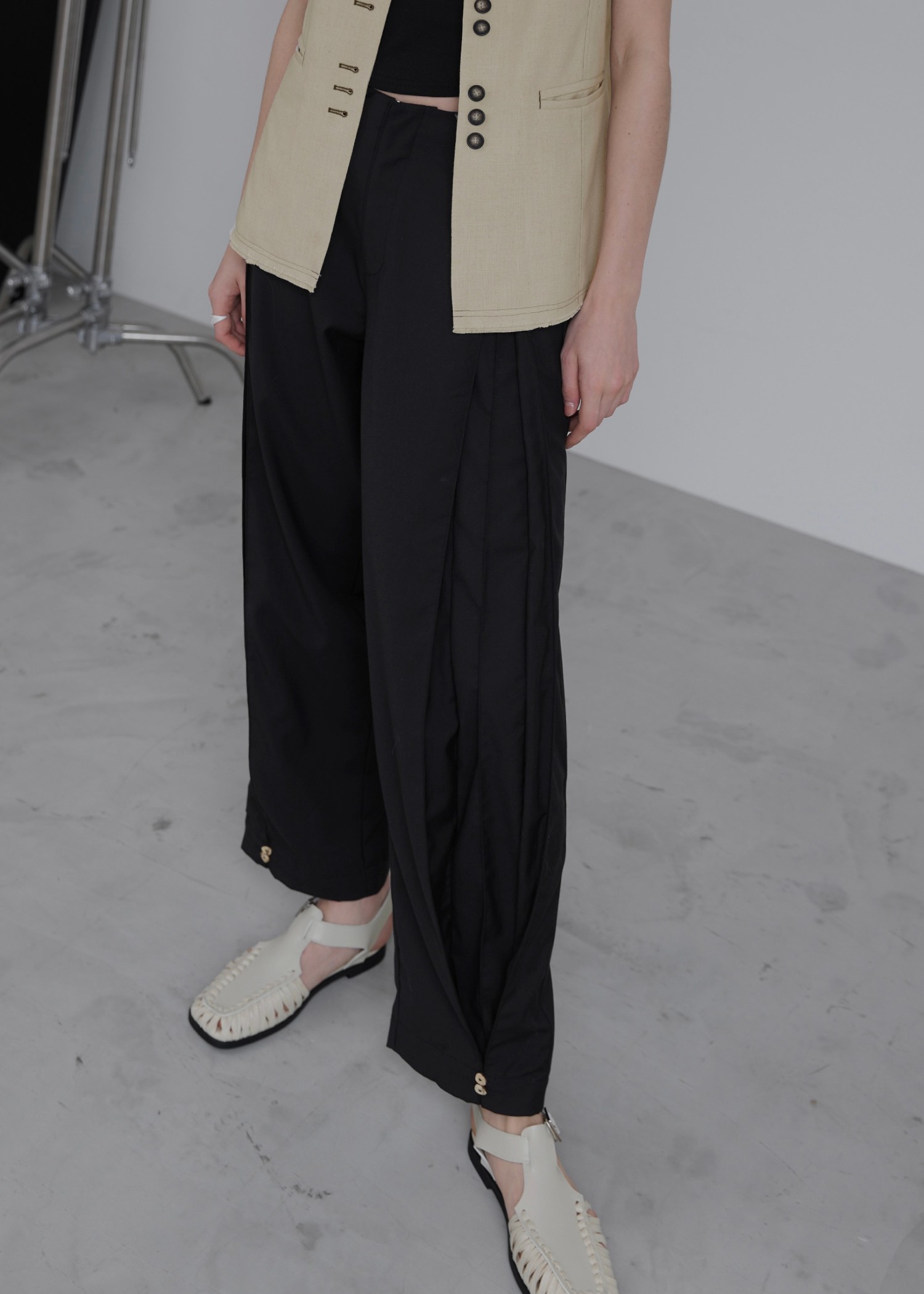 deep tuck design thick PT