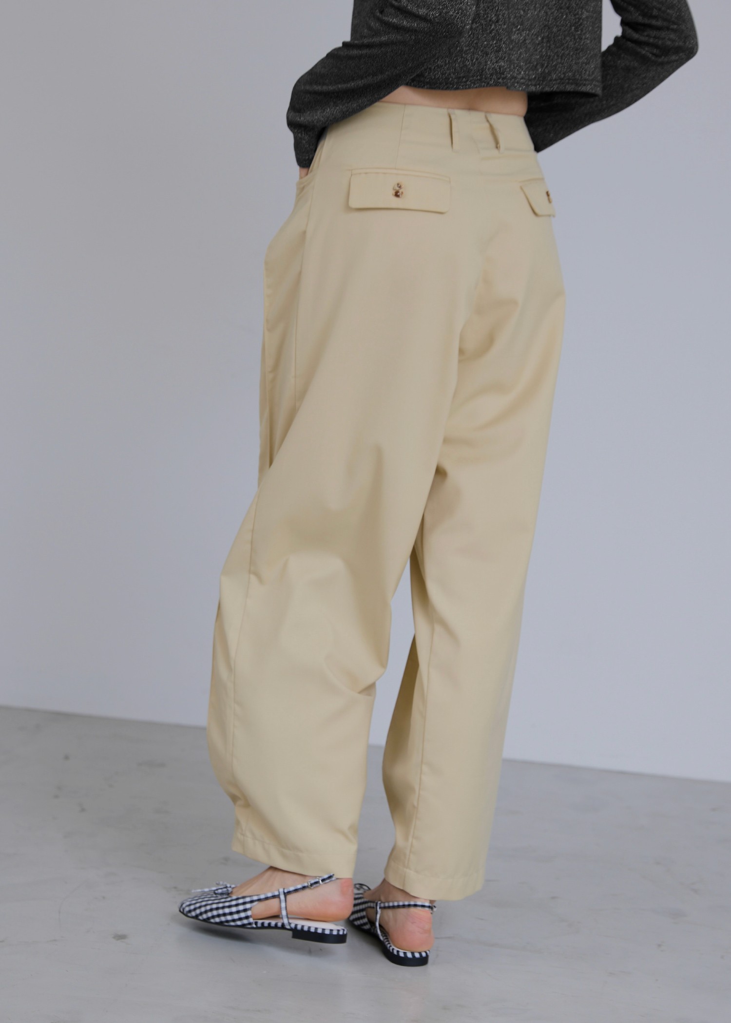 deep tuck design thick PT