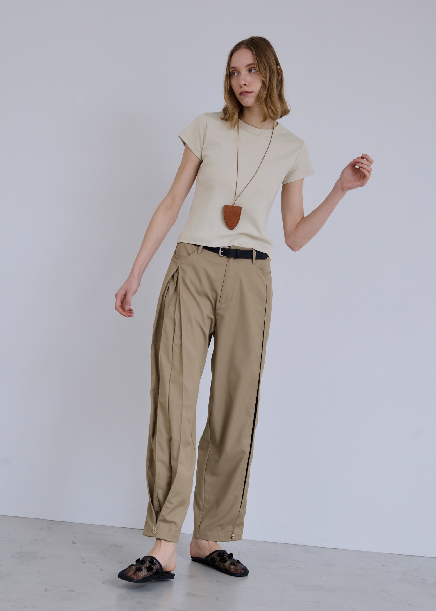 deep tuck design thick PT