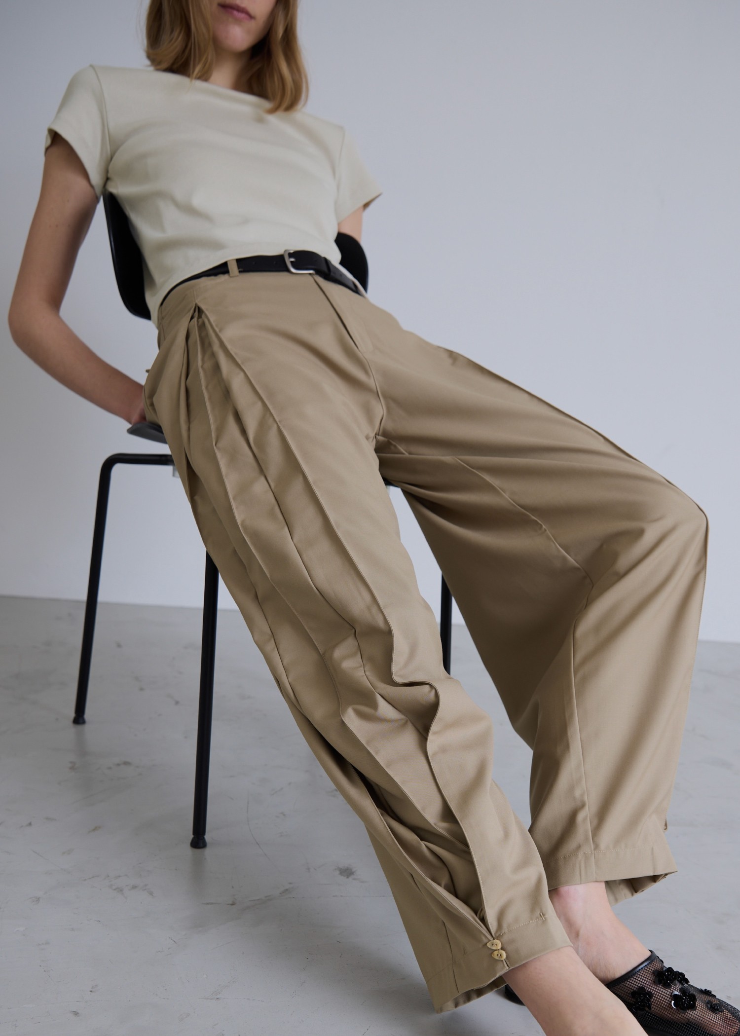 deep tuck design thick PT