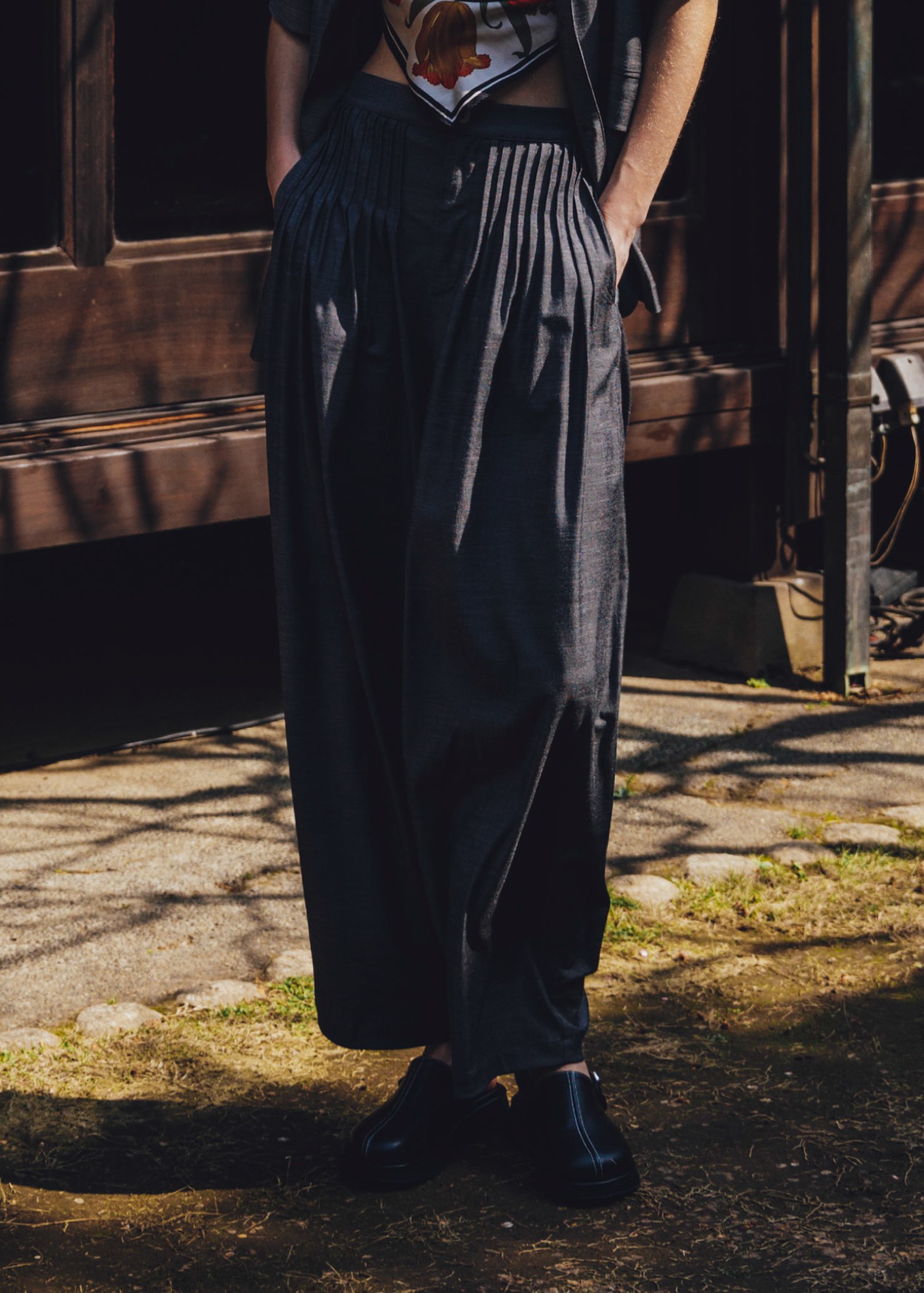 waist pin tuck wide panel PT