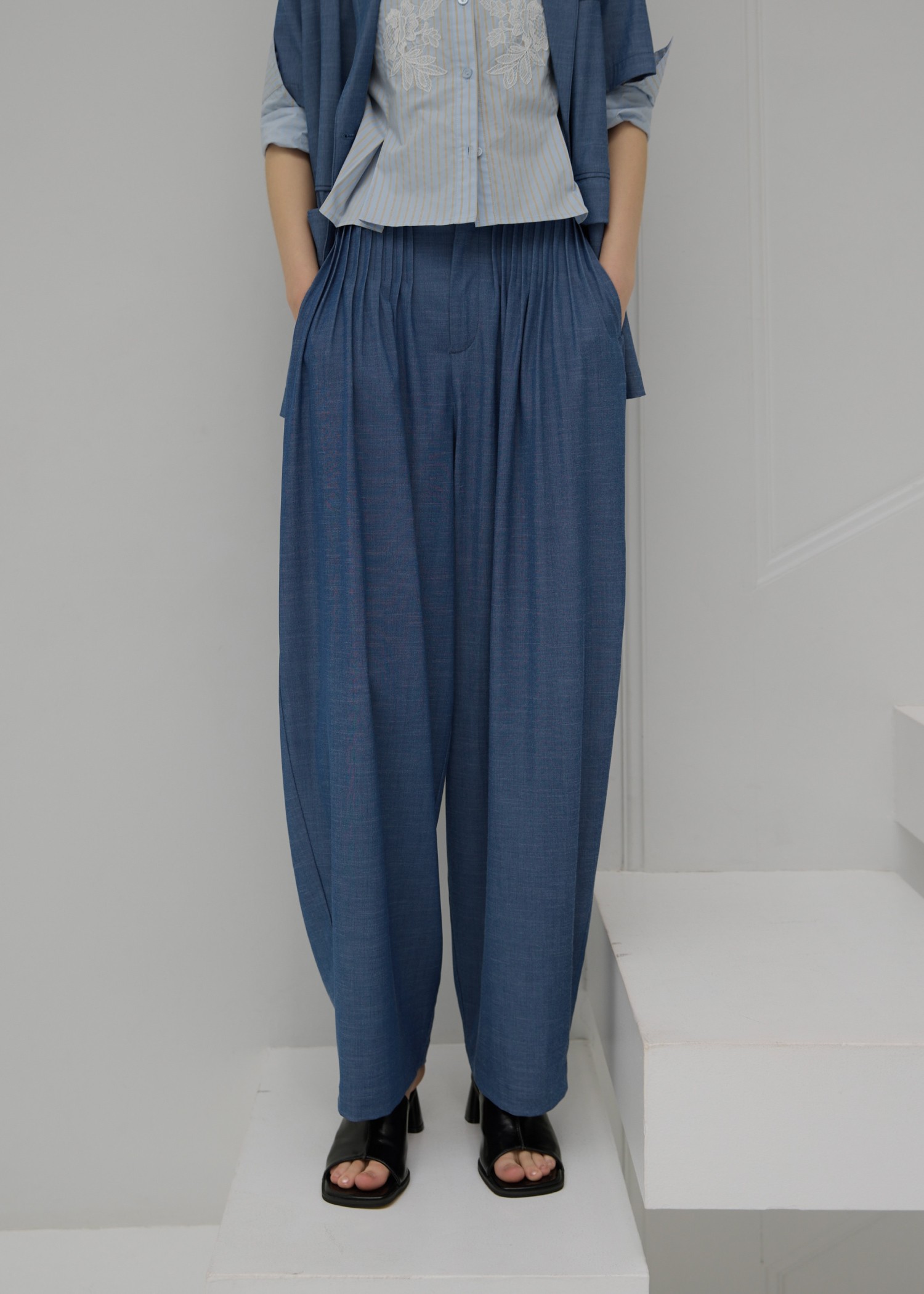 waist pin tuck wide panel PT