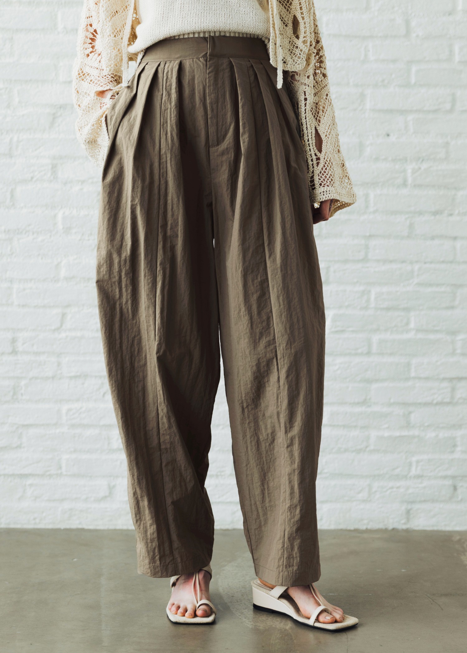 tuck wide panel nylon PT