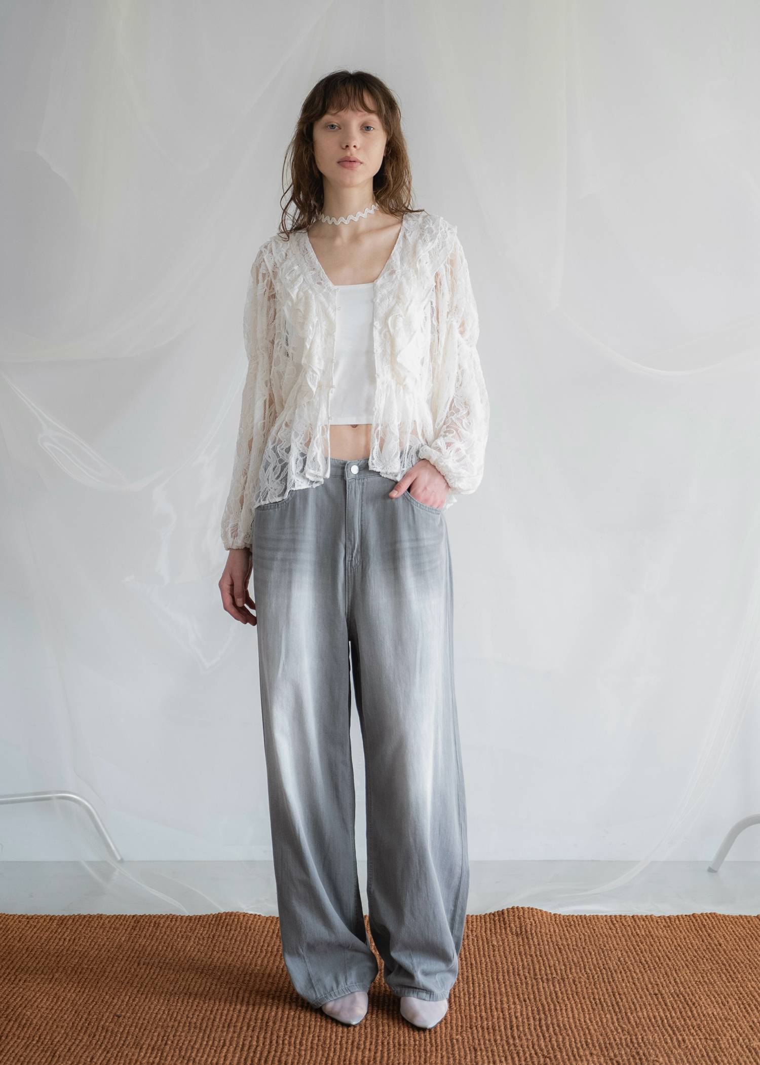 light oz curve silhouette darts denim