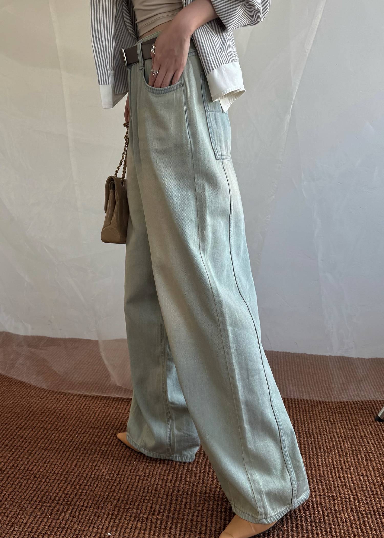 light oz curve silhouette darts denim